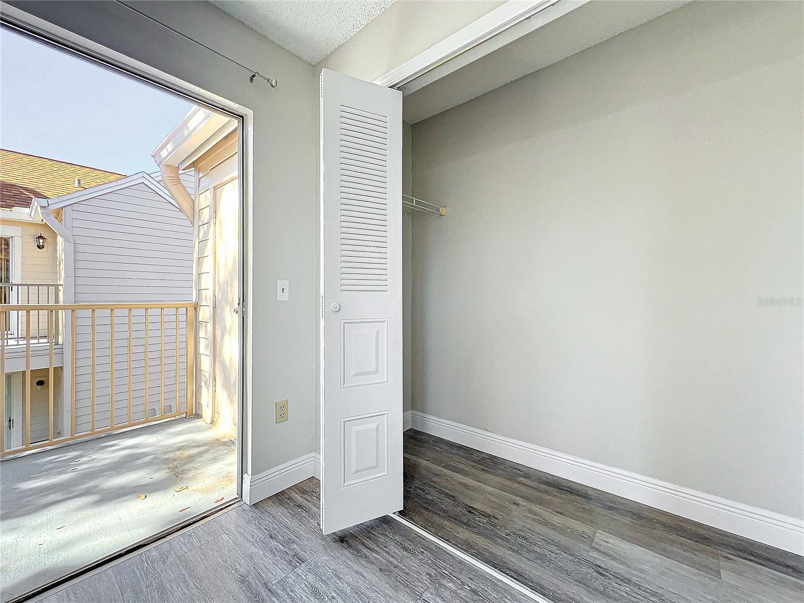 Image 47 of 87 For 665 Youngstown Parkway 264