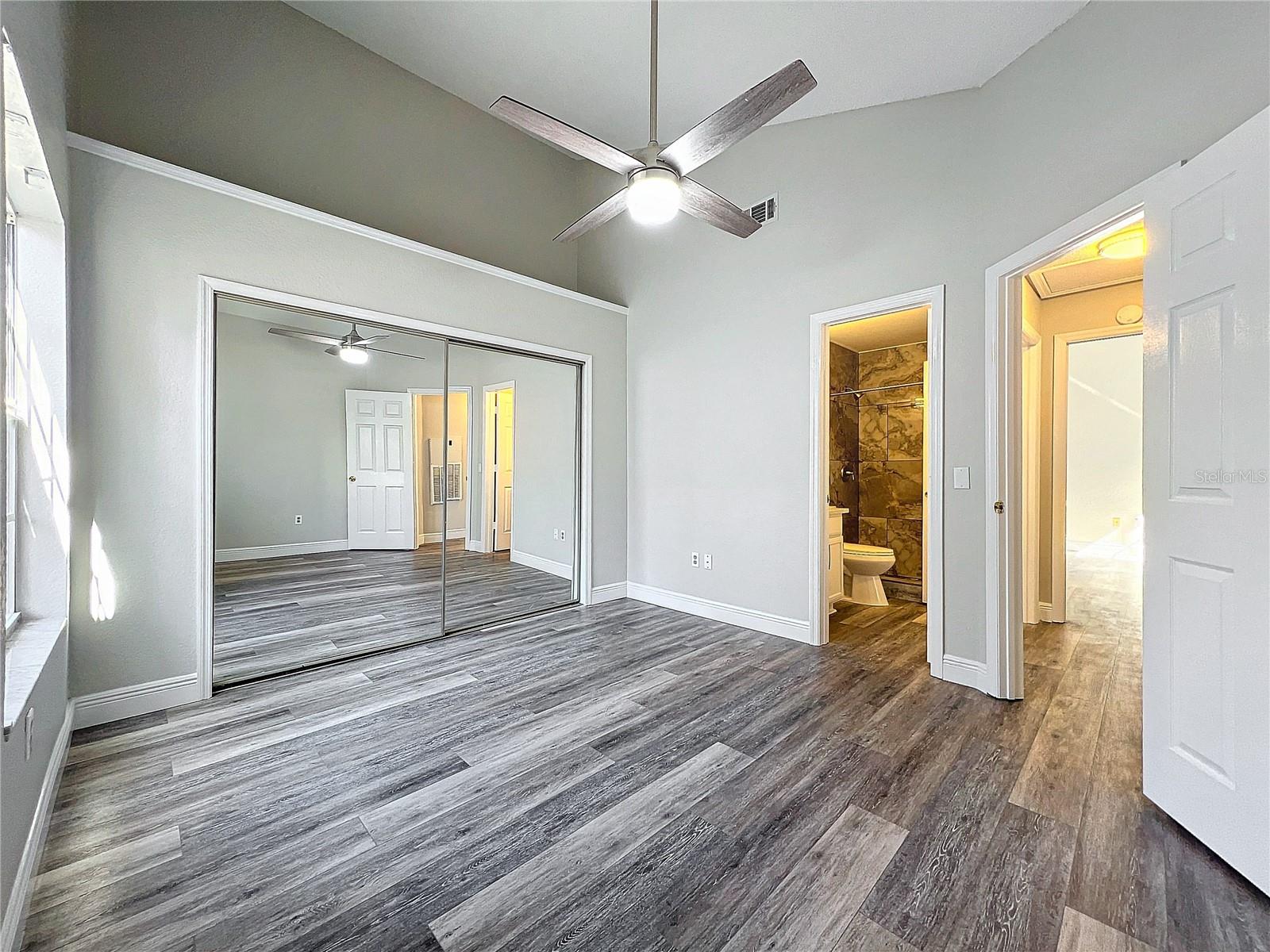 Image 52 of 87 For 665 Youngstown Parkway 264