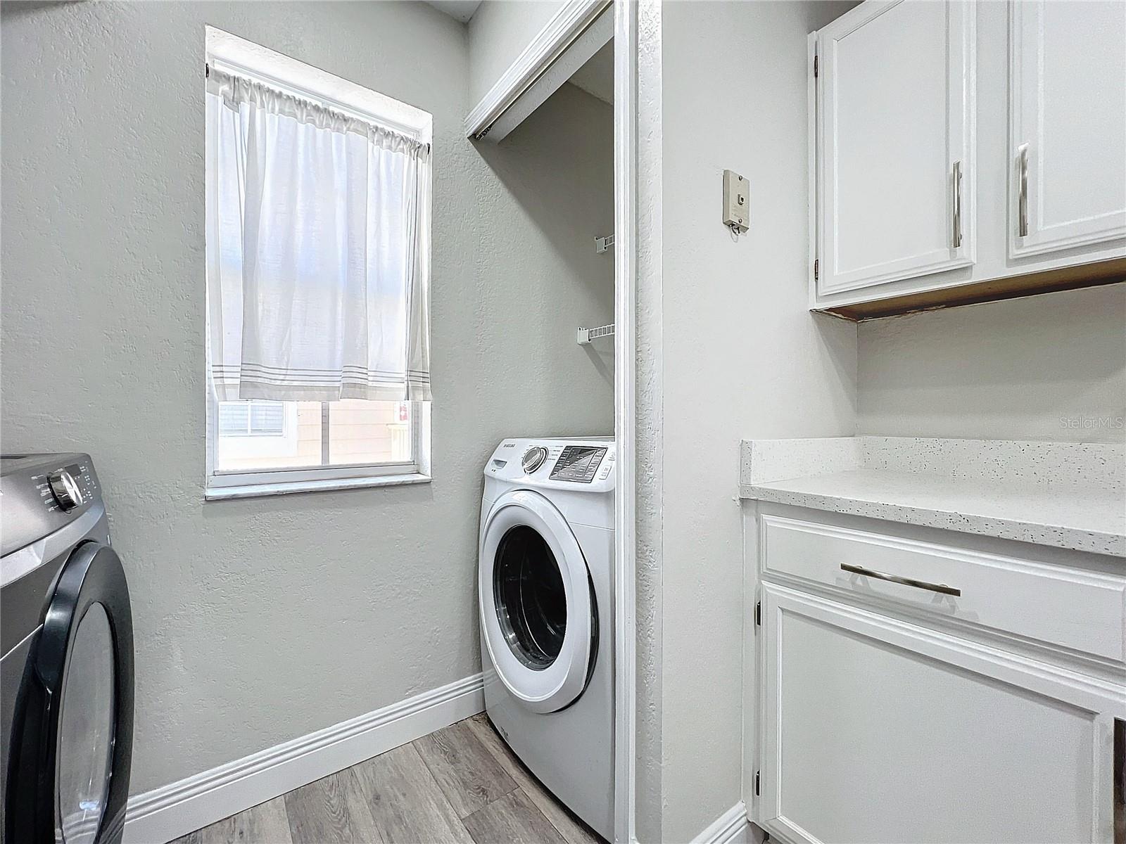 Image 56 of 87 For 665 Youngstown Parkway 264