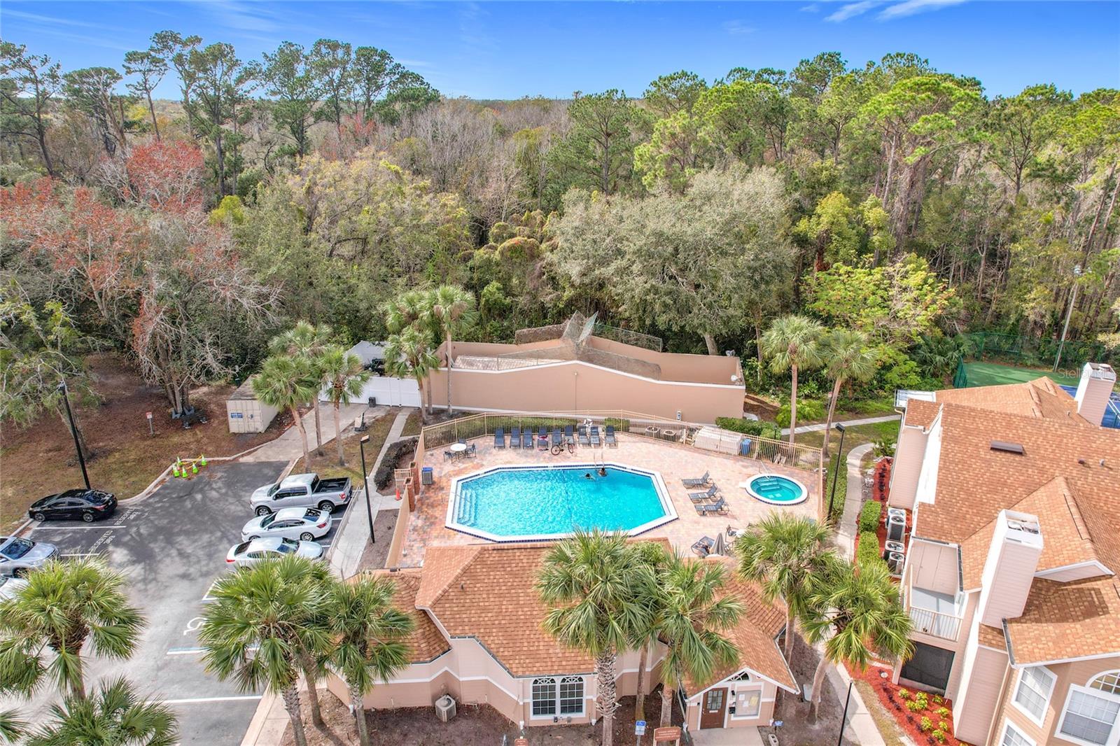 Image 68 of 87 For 665 Youngstown Parkway 264