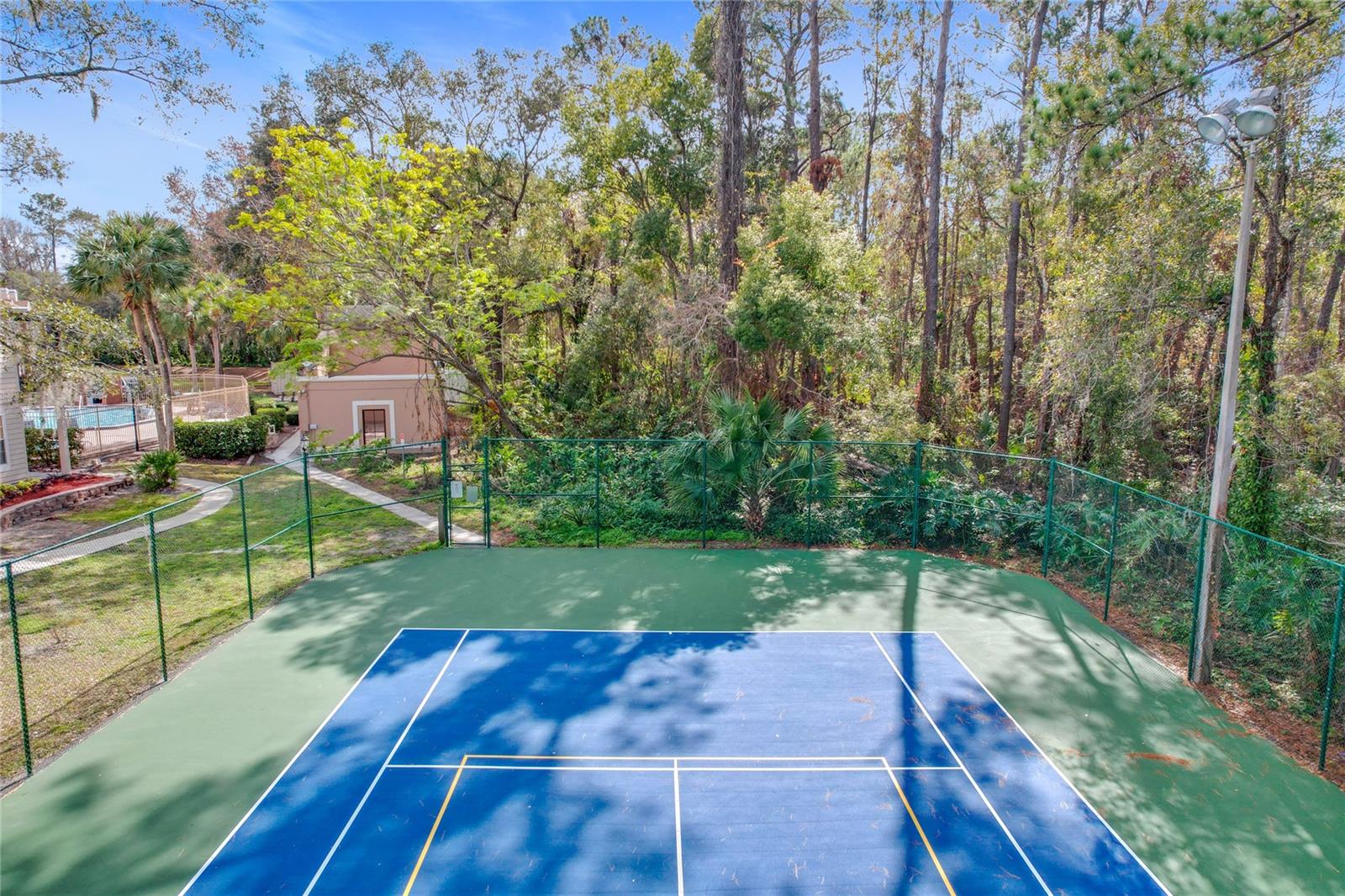 Image 77 of 87 For 665 Youngstown Parkway 264