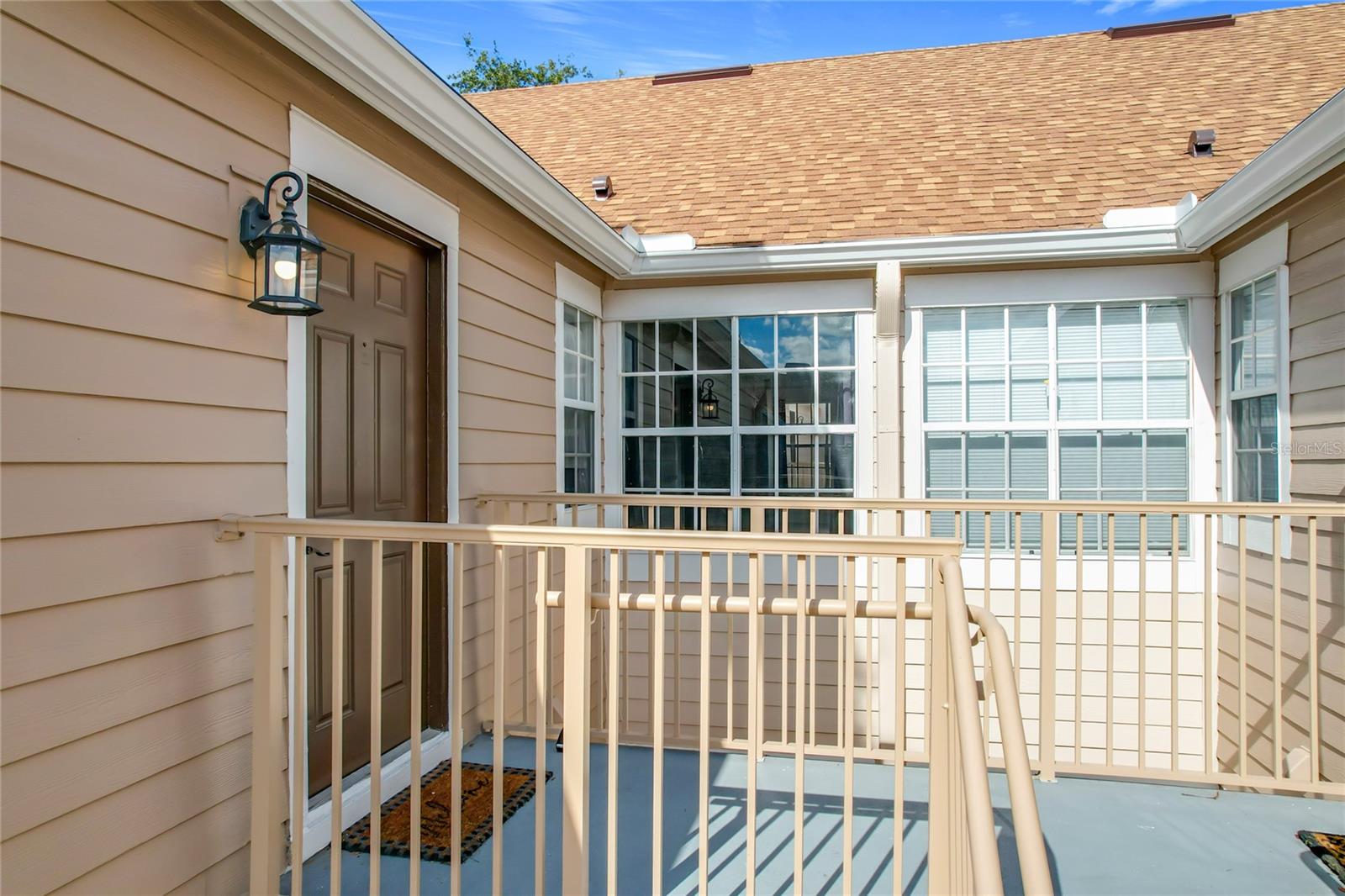 Image 8 of 87 For 665 Youngstown Parkway 264