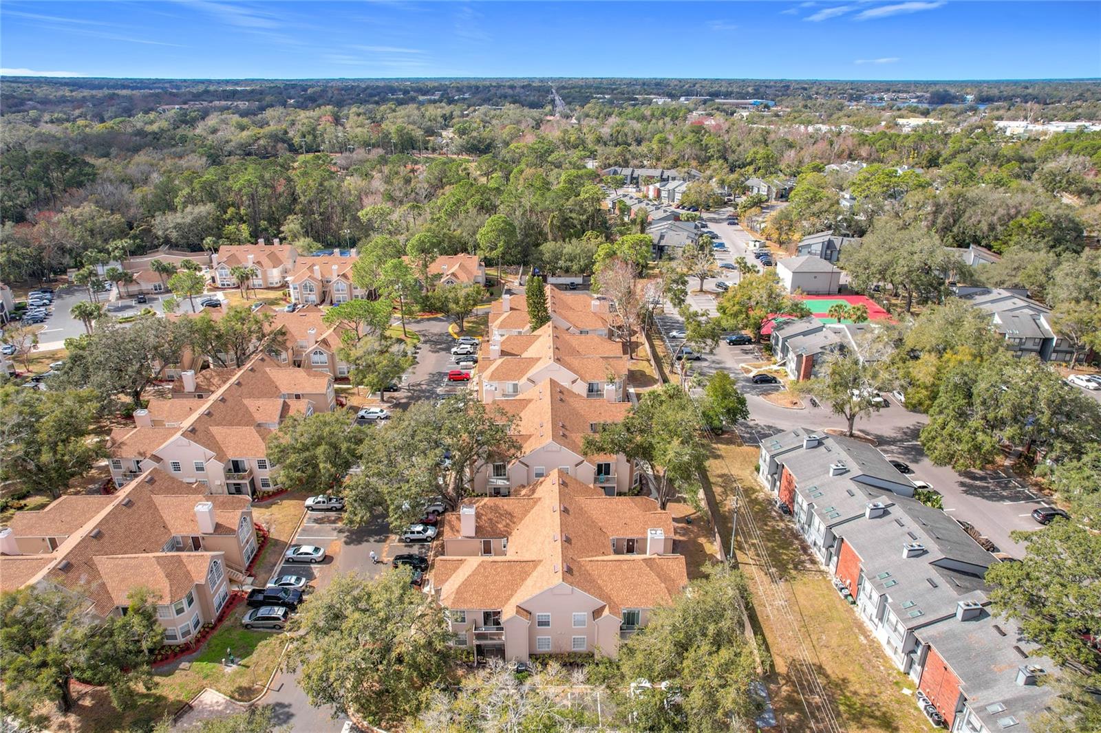 Image 81 of 87 For 665 Youngstown Parkway 264