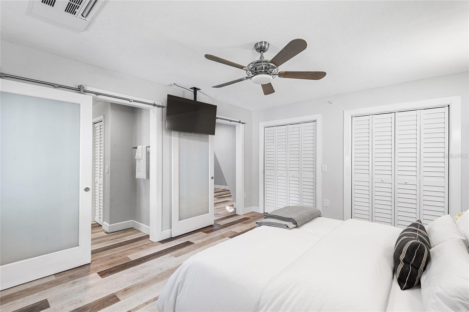 Image 6 of 22 For 1817 Beachway Ln