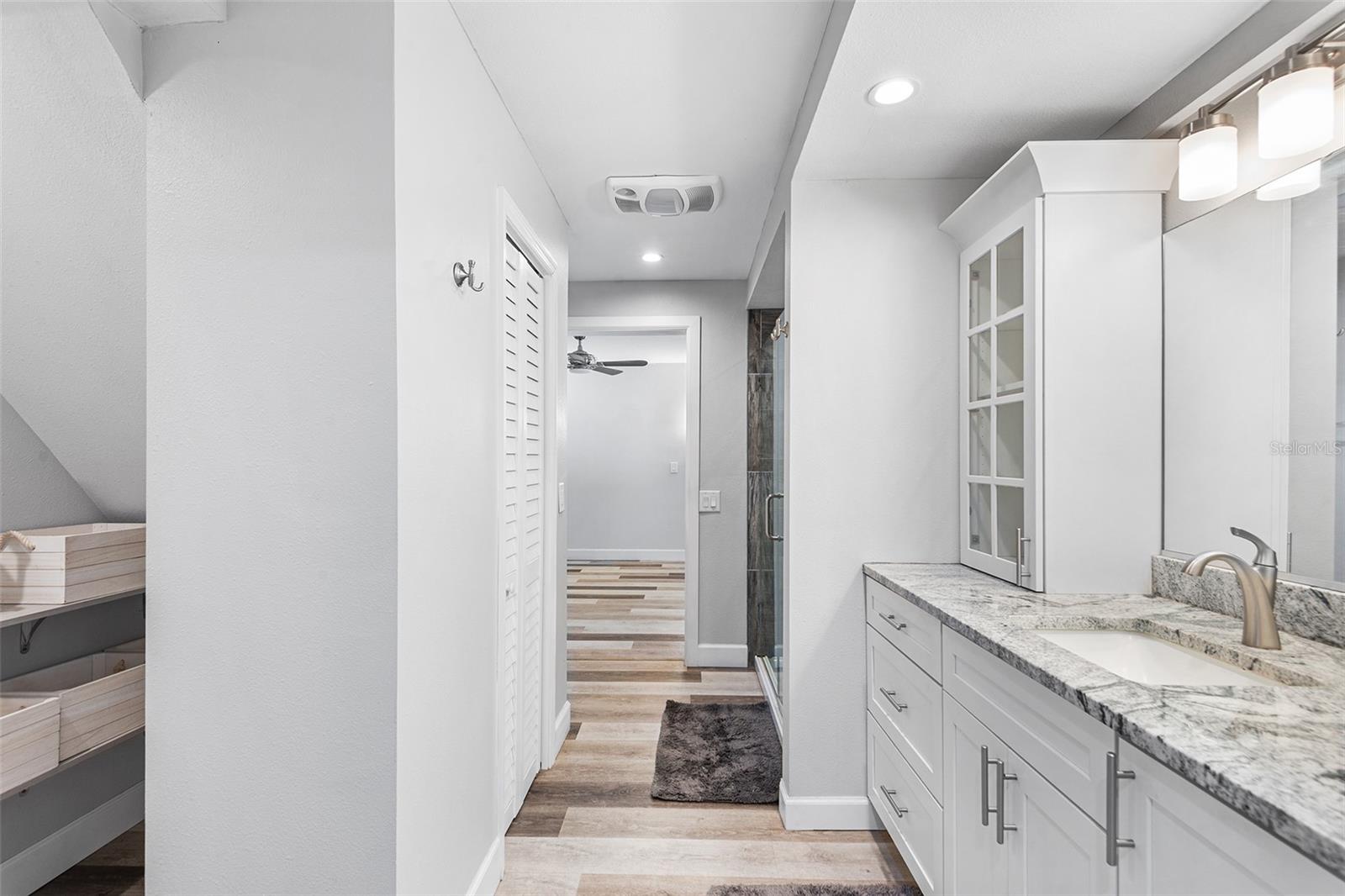 Image 9 of 22 For 1817 Beachway Ln