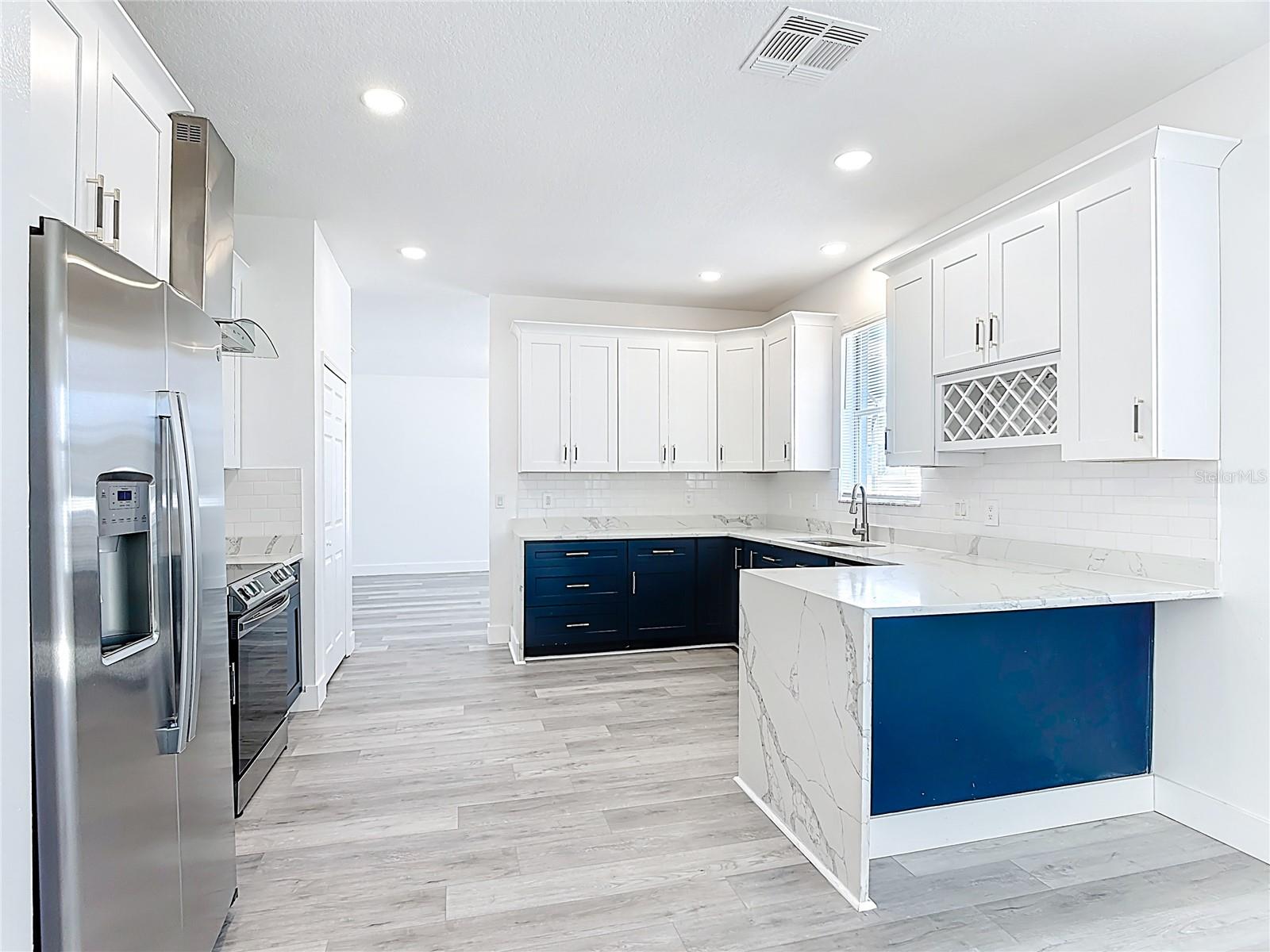 Image 17 of 57 For 406 Wildflower Road