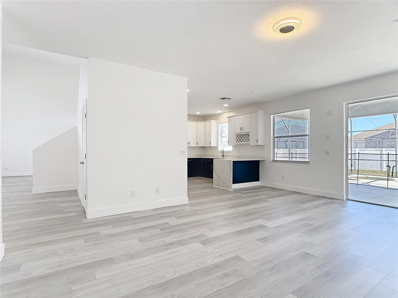 Image 18 of 57 For 406 Wildflower Road