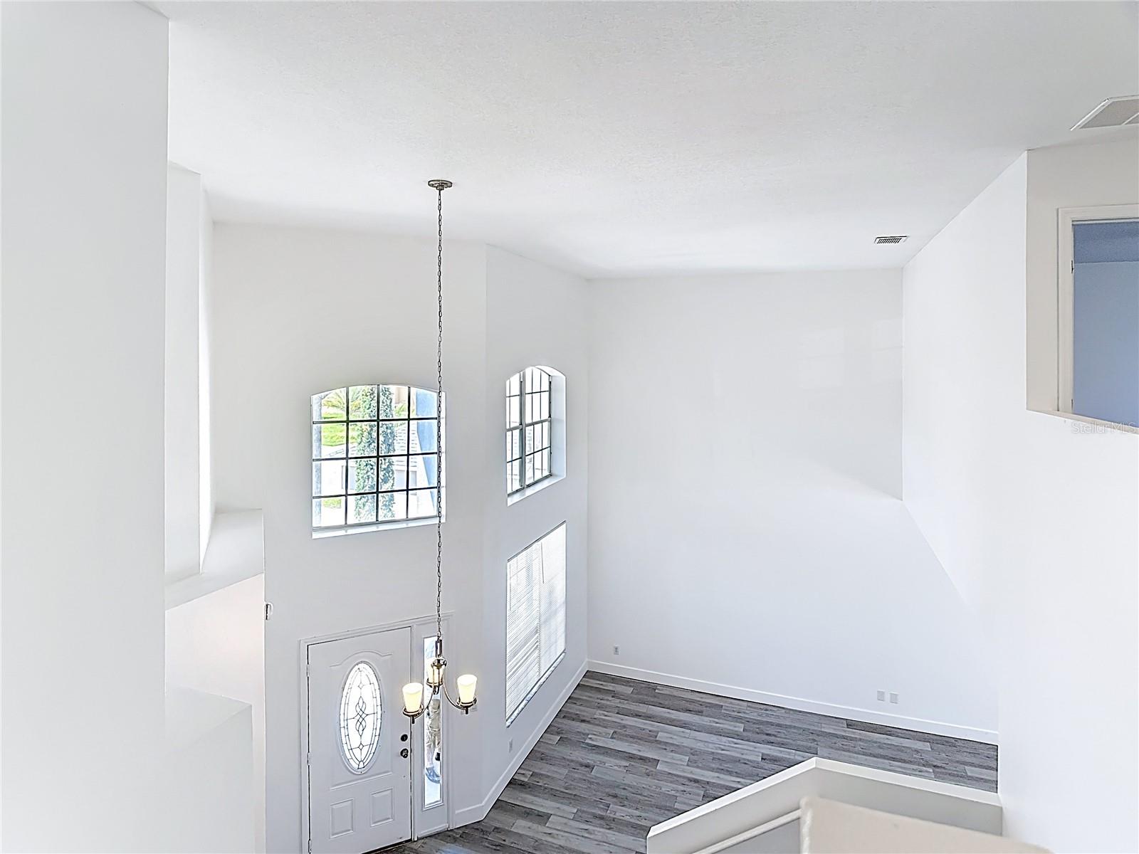 Image 26 of 57 For 406 Wildflower Road