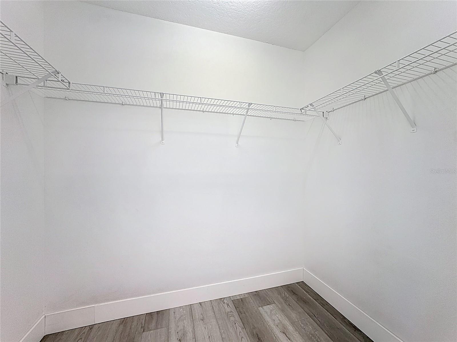 Image 36 of 57 For 406 Wildflower Road