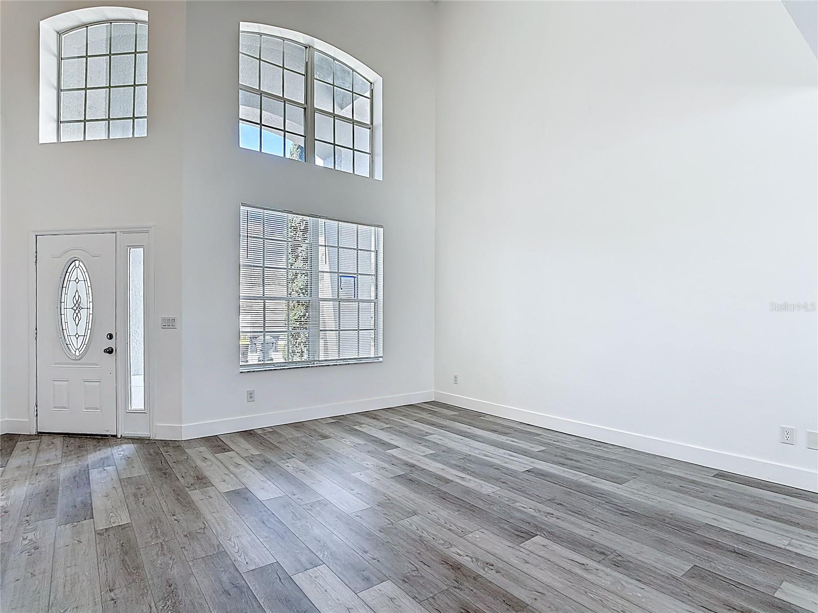 Image 8 of 57 For 406 Wildflower Road