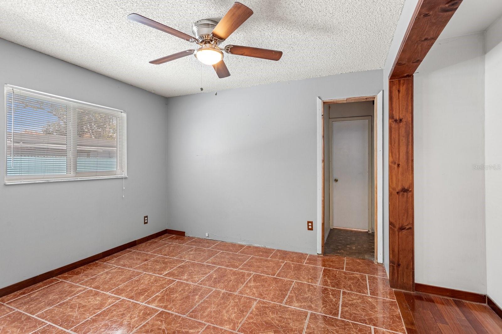 Image 10 of 16 For 2356 Valley Avenue