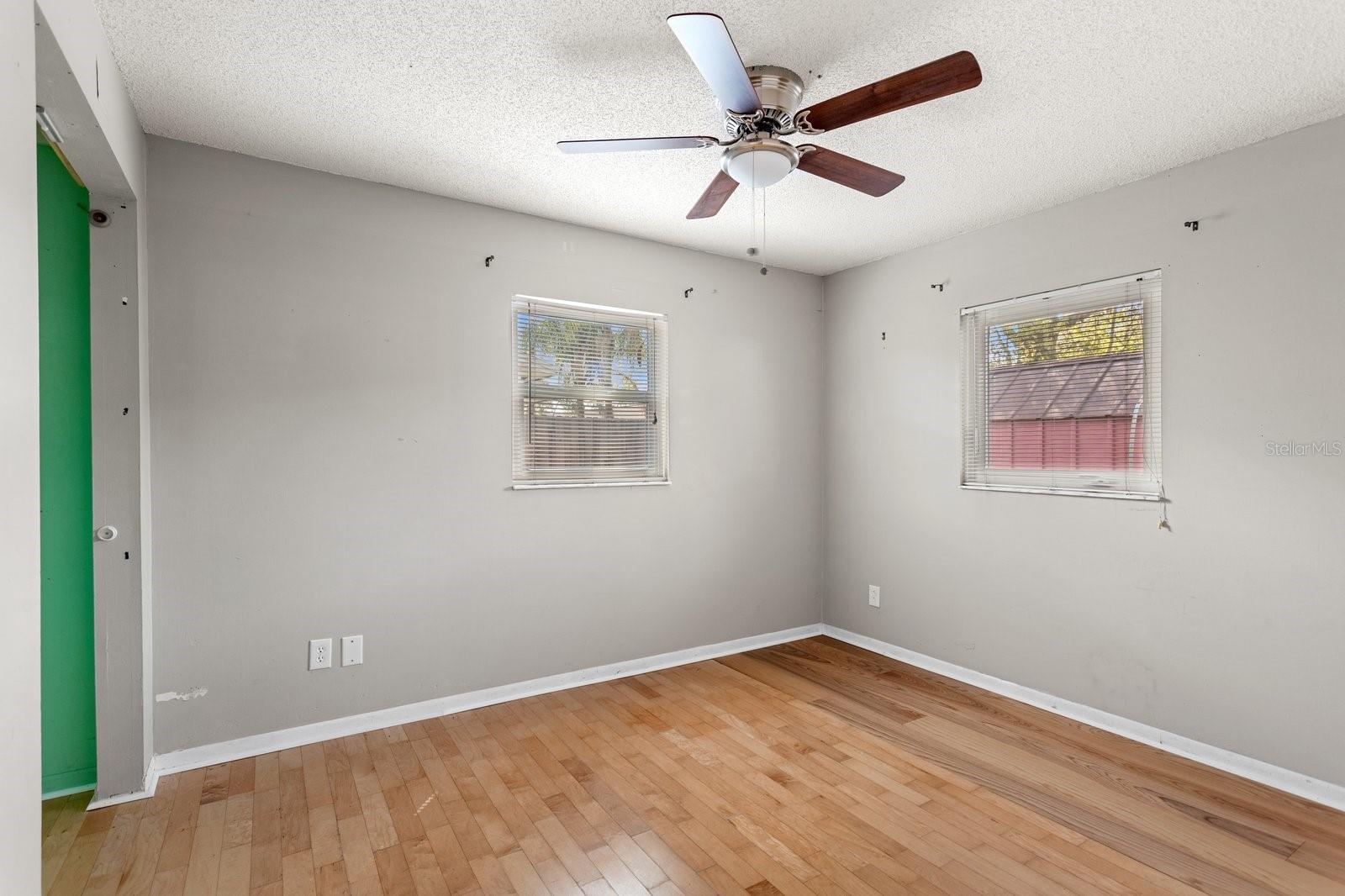 Image 11 of 16 For 2356 Valley Avenue