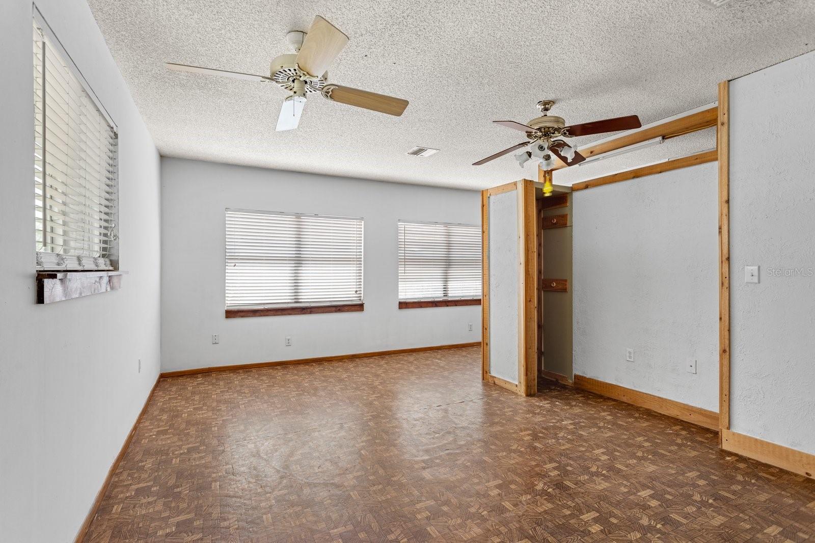 Image 14 of 16 For 2356 Valley Avenue