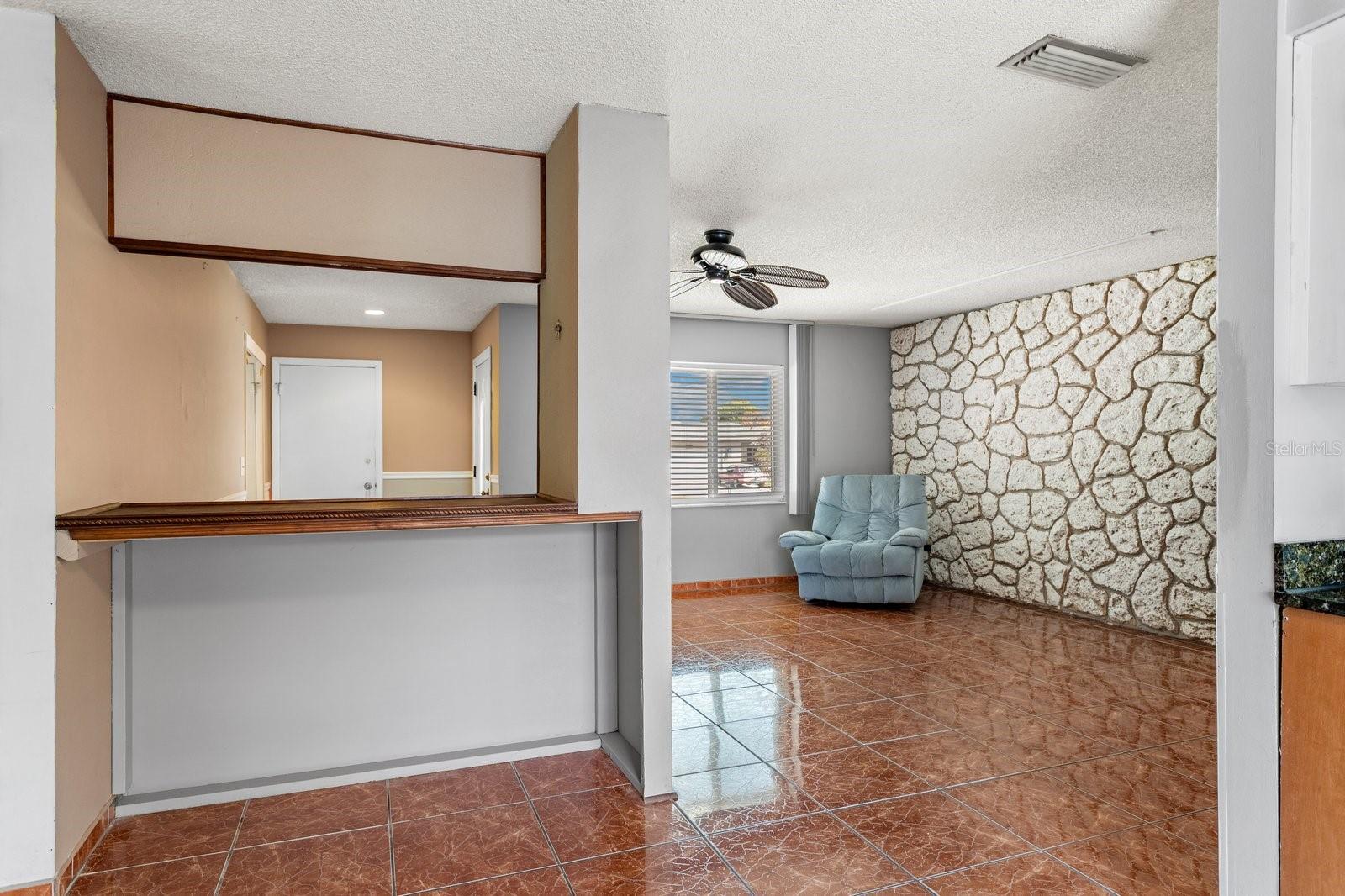 Image 3 of 16 For 2356 Valley Avenue