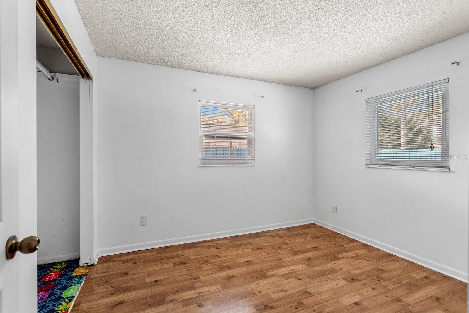 Image 9 of 16 For 2356 Valley Avenue