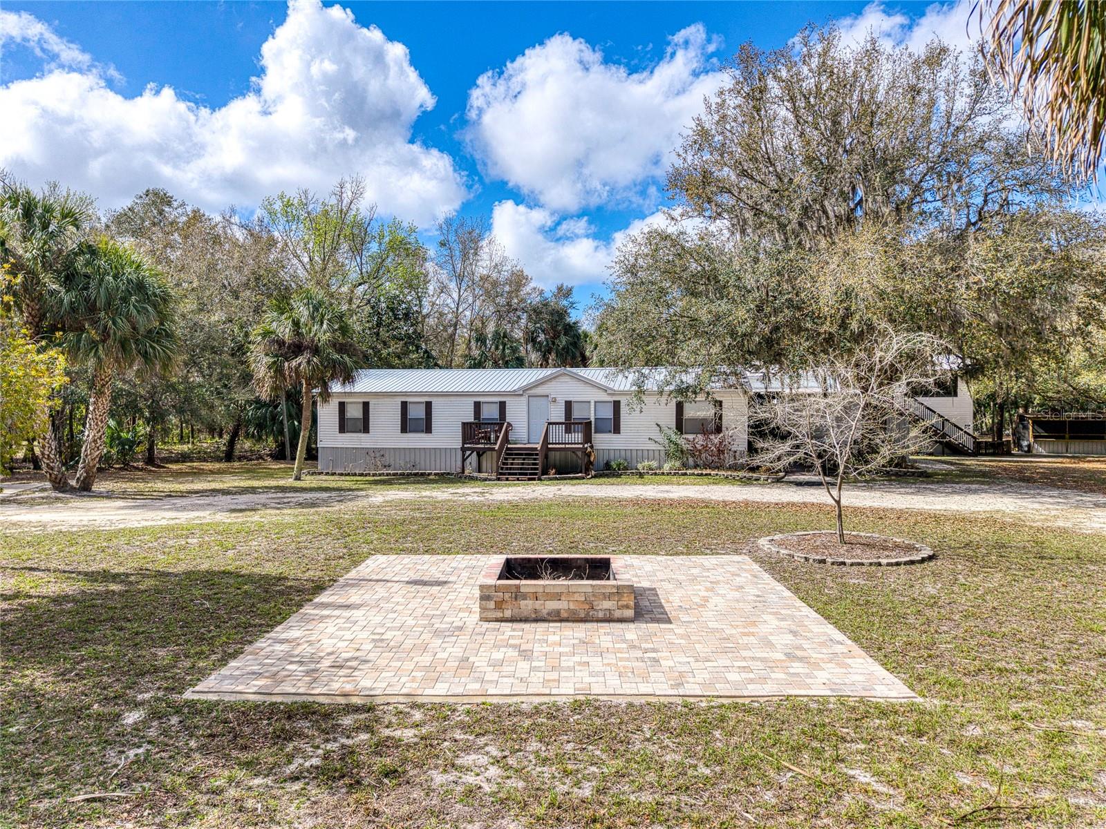 Image 14 of 81 For 5011 193rd Place