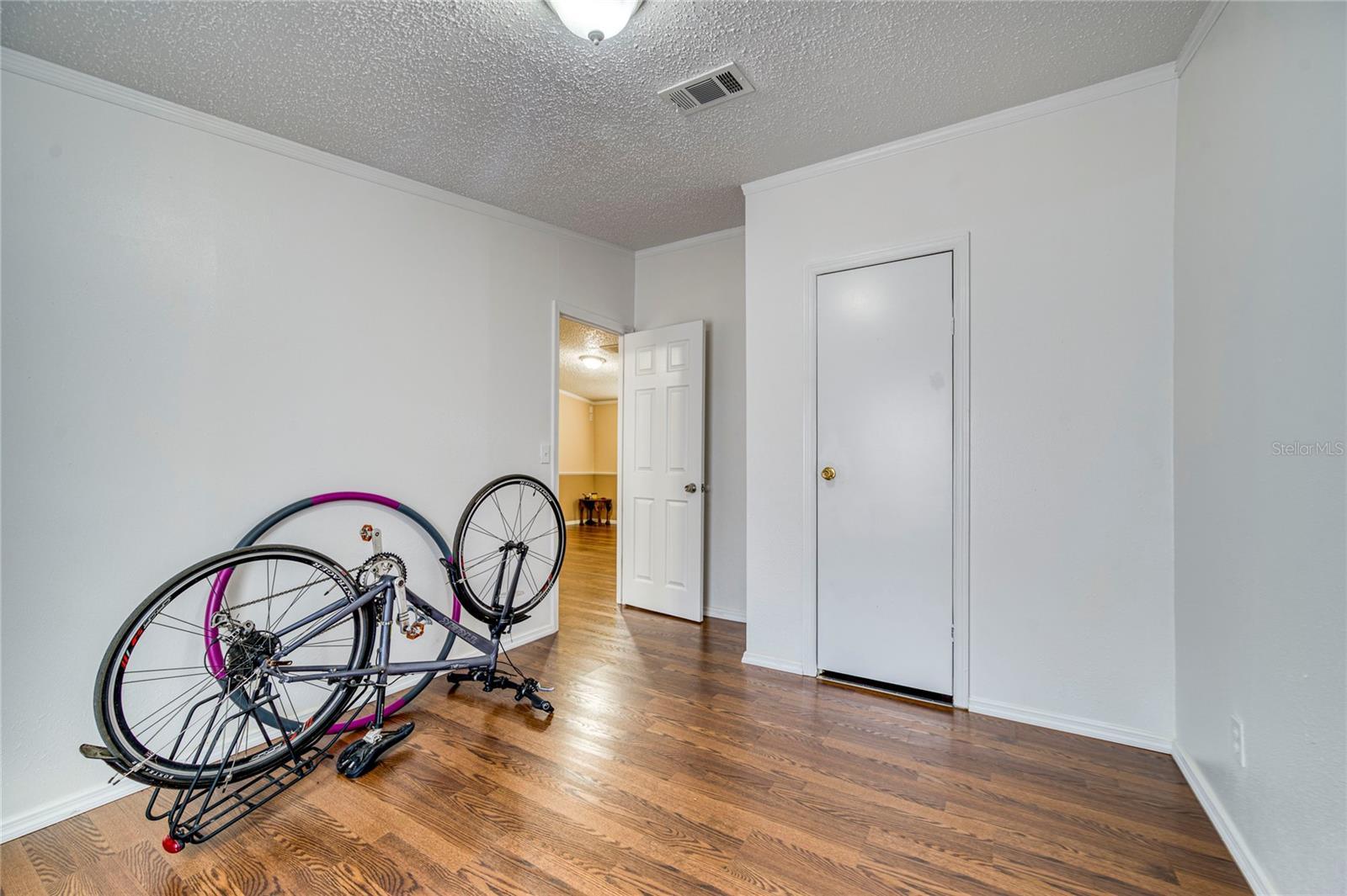 Image 64 of 81 For 5011 193rd Place