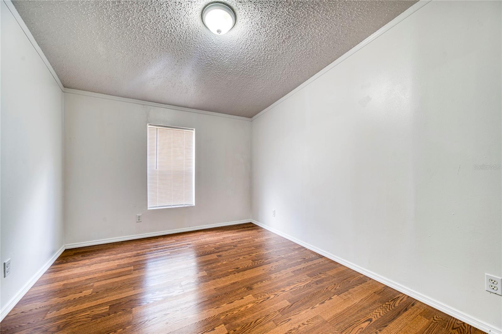 Image 66 of 81 For 5011 193rd Place