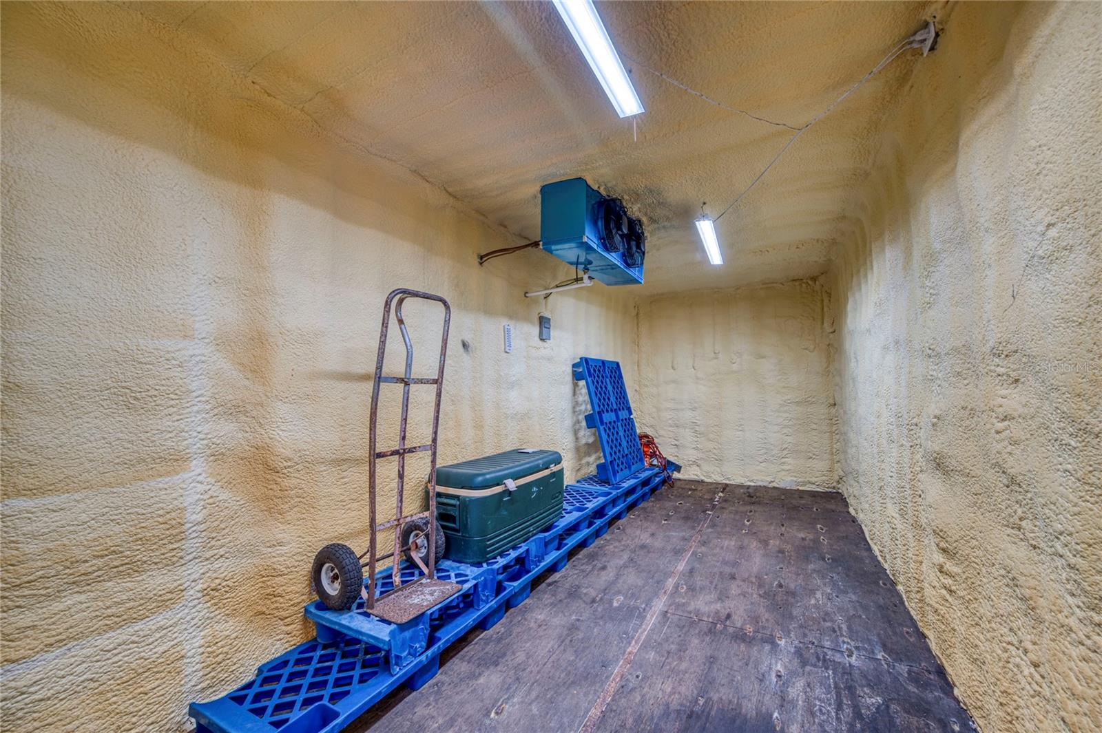 Image 74 of 81 For 5011 193rd Place