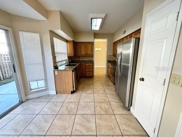 Image 9 of 30 For 955 Charing Cross Circle