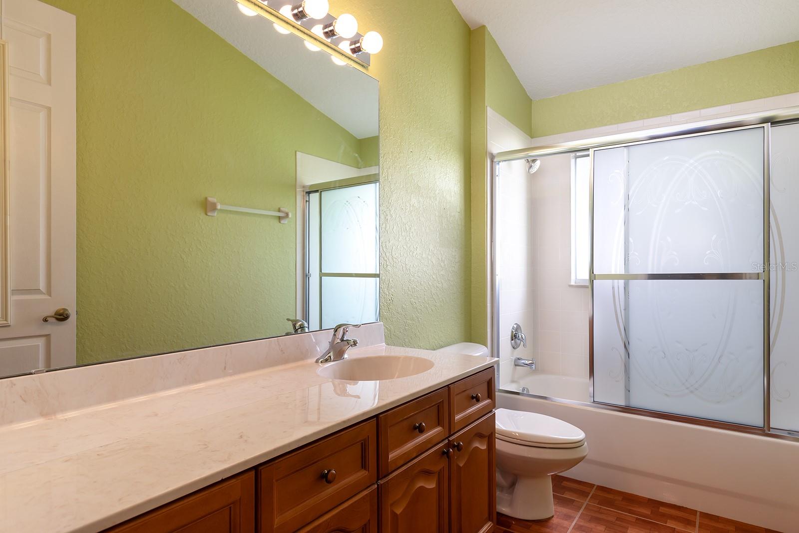 Image 16 of 28 For 2879 Oconnell Drive