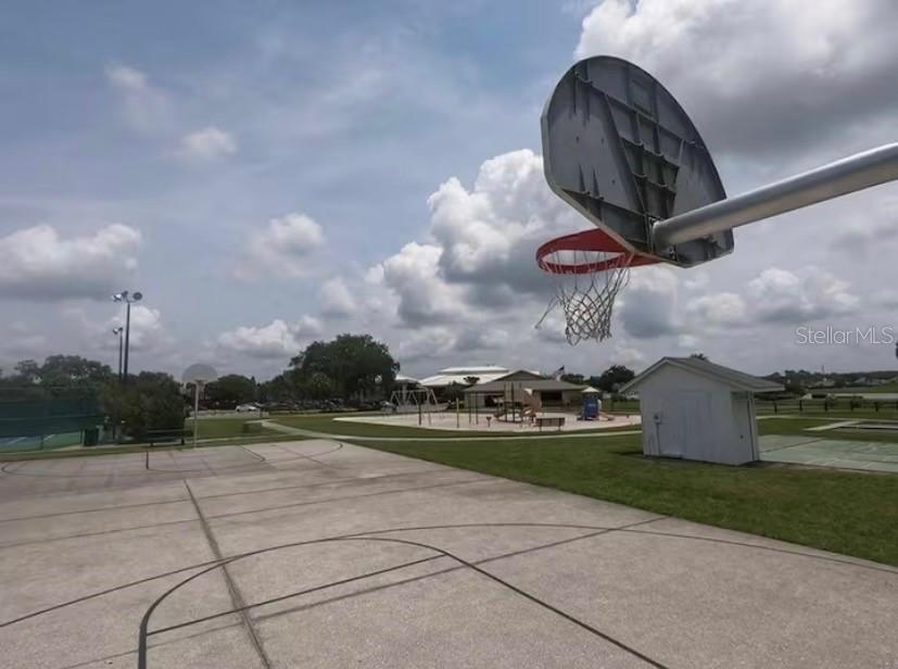 Image 17 of 21 For 3930 Southpointe Drive 205