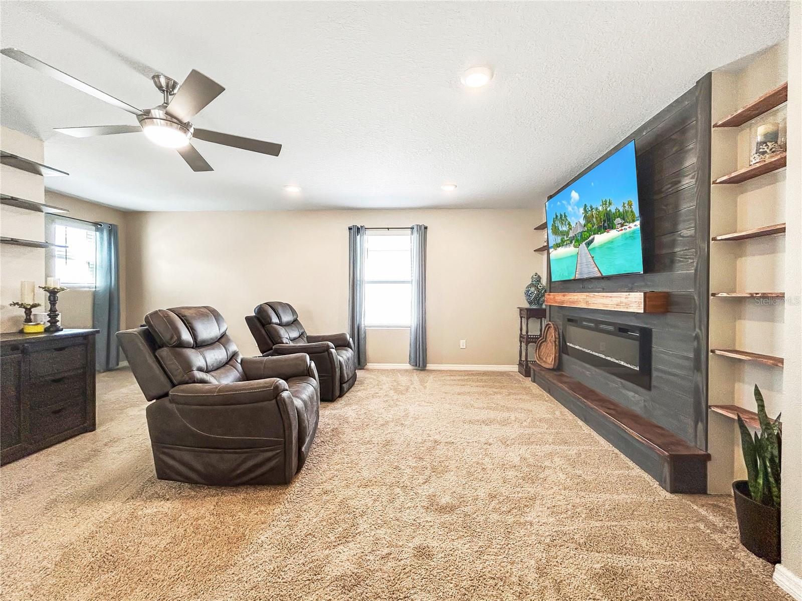 Image 17 of 47 For 6312 Milestone Loop