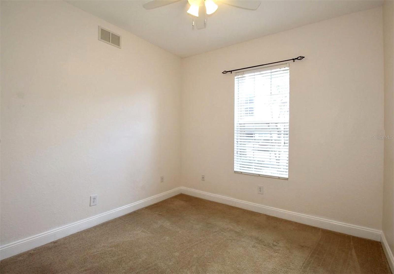 Image 14 of 22 For 3001 Laurel Park Lane 105