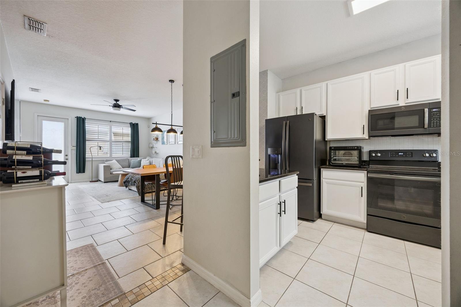 Image 8 of 29 For 14267 Avenue Of The Groves