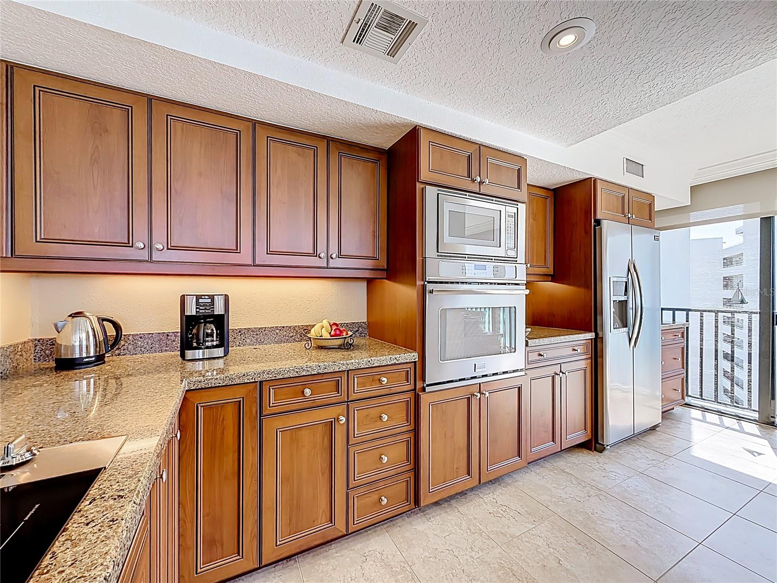 Image 12 of 53 For 7100 Sunset Way 801