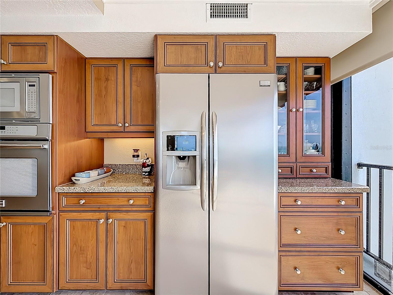 Image 15 of 53 For 7100 Sunset Way 801