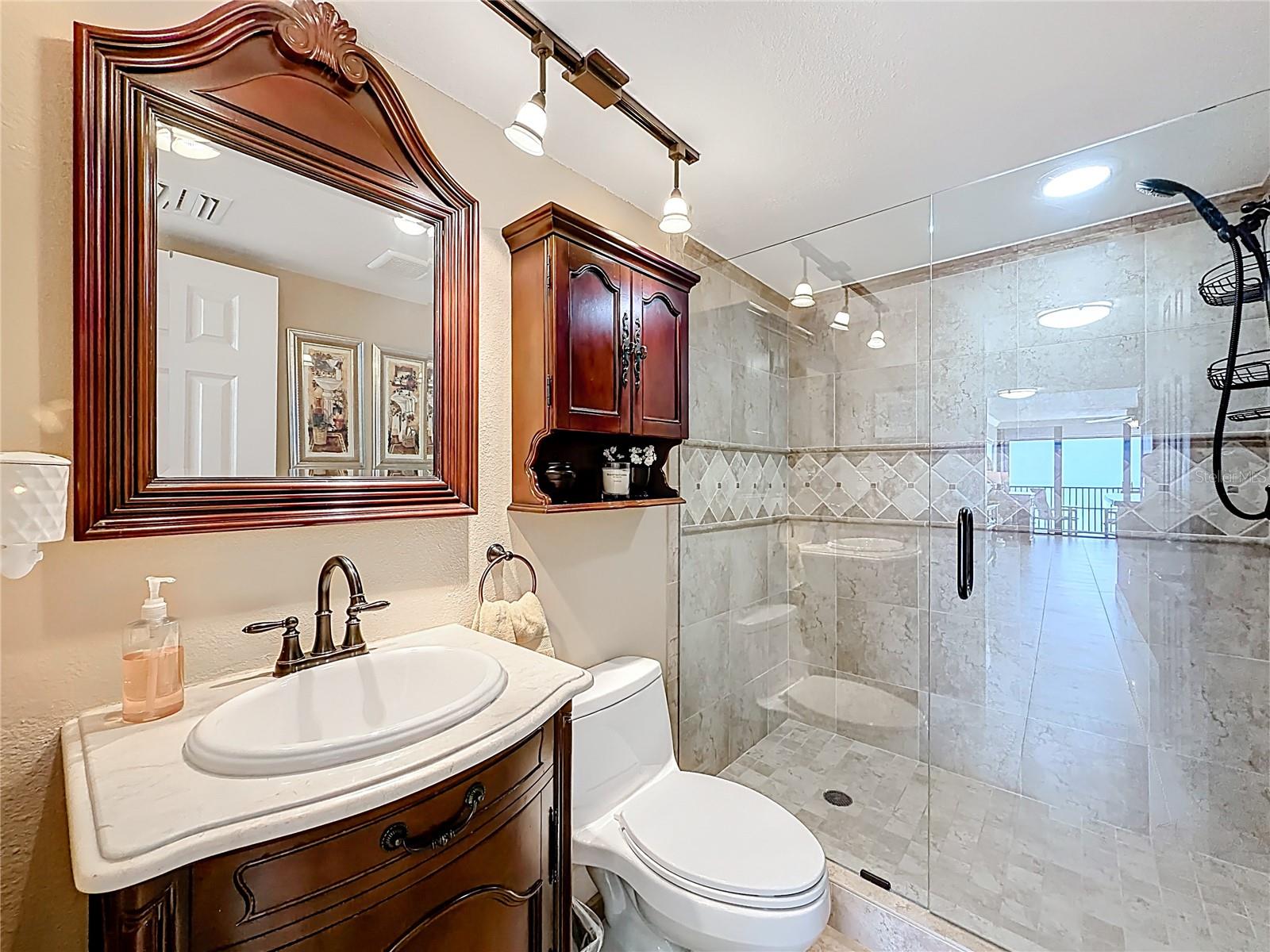 Image 21 of 53 For 7100 Sunset Way 801