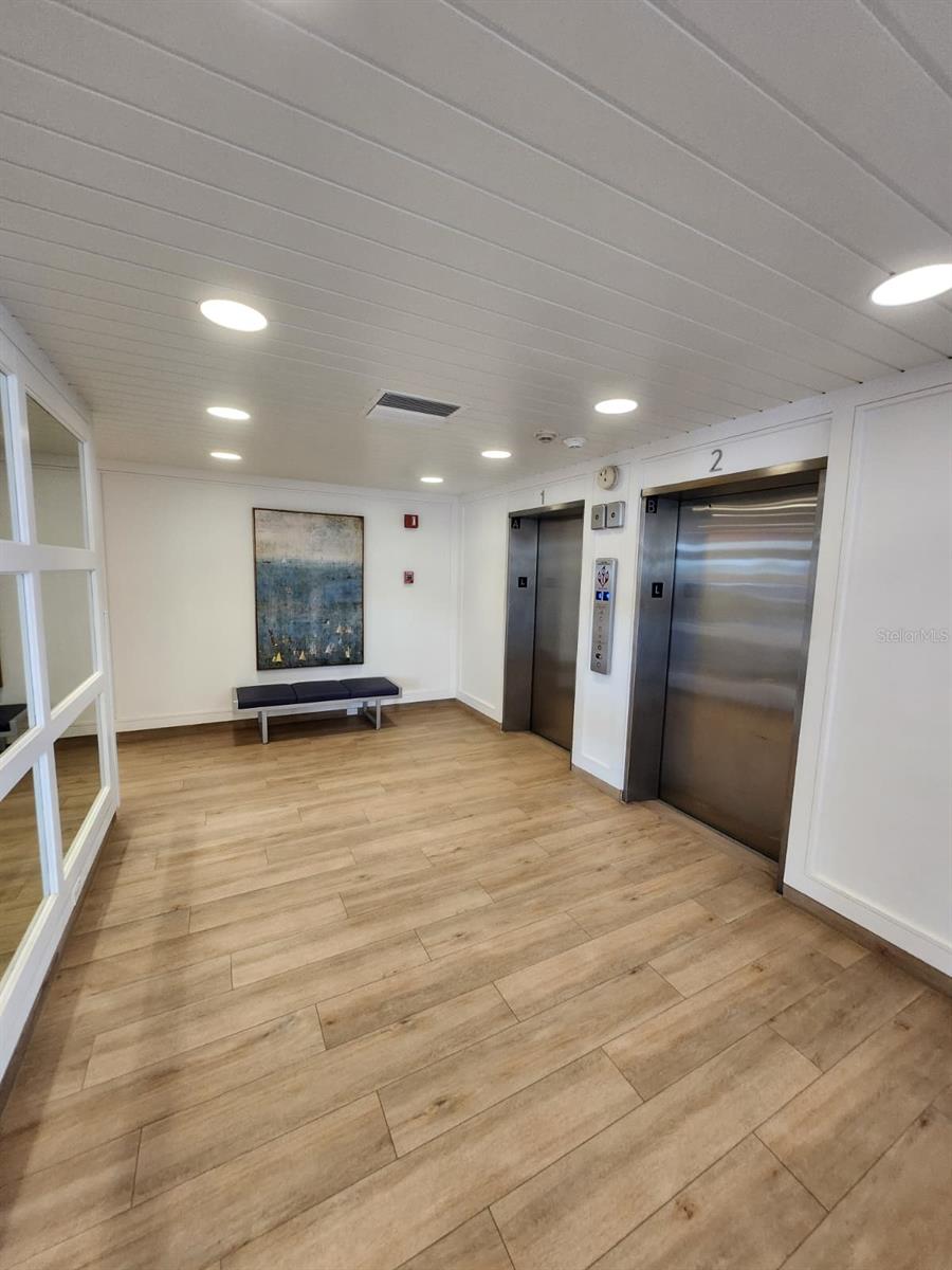 Image 24 of 53 For 7100 Sunset Way 801