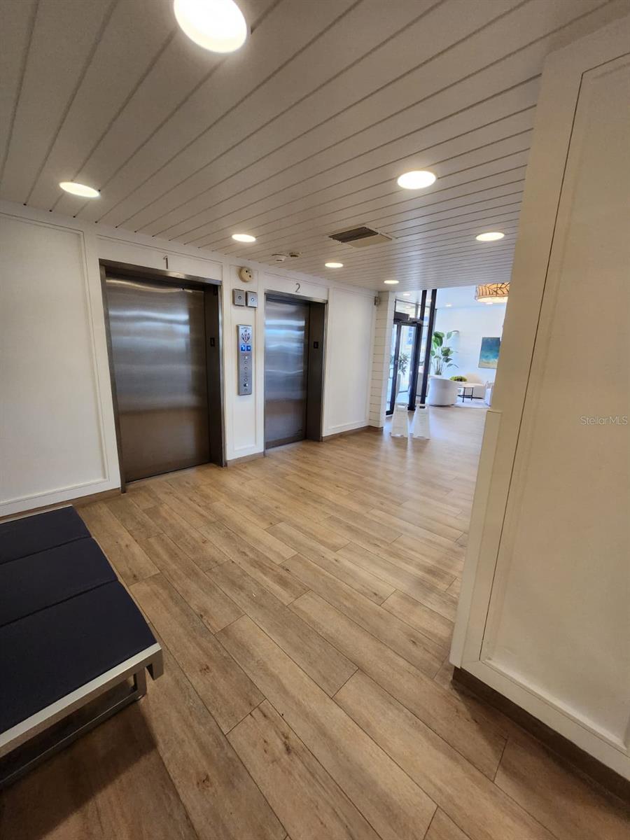 Image 25 of 53 For 7100 Sunset Way 801