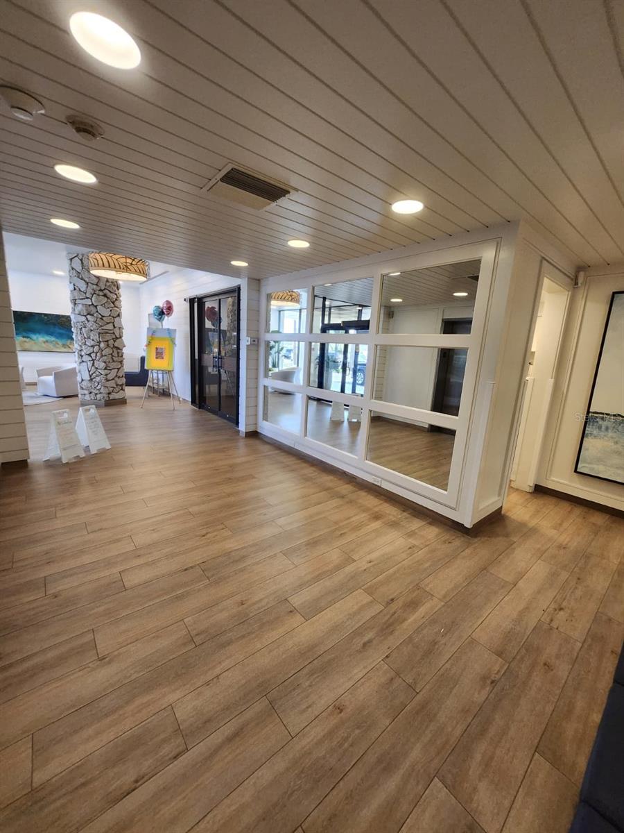 Image 26 of 53 For 7100 Sunset Way 801