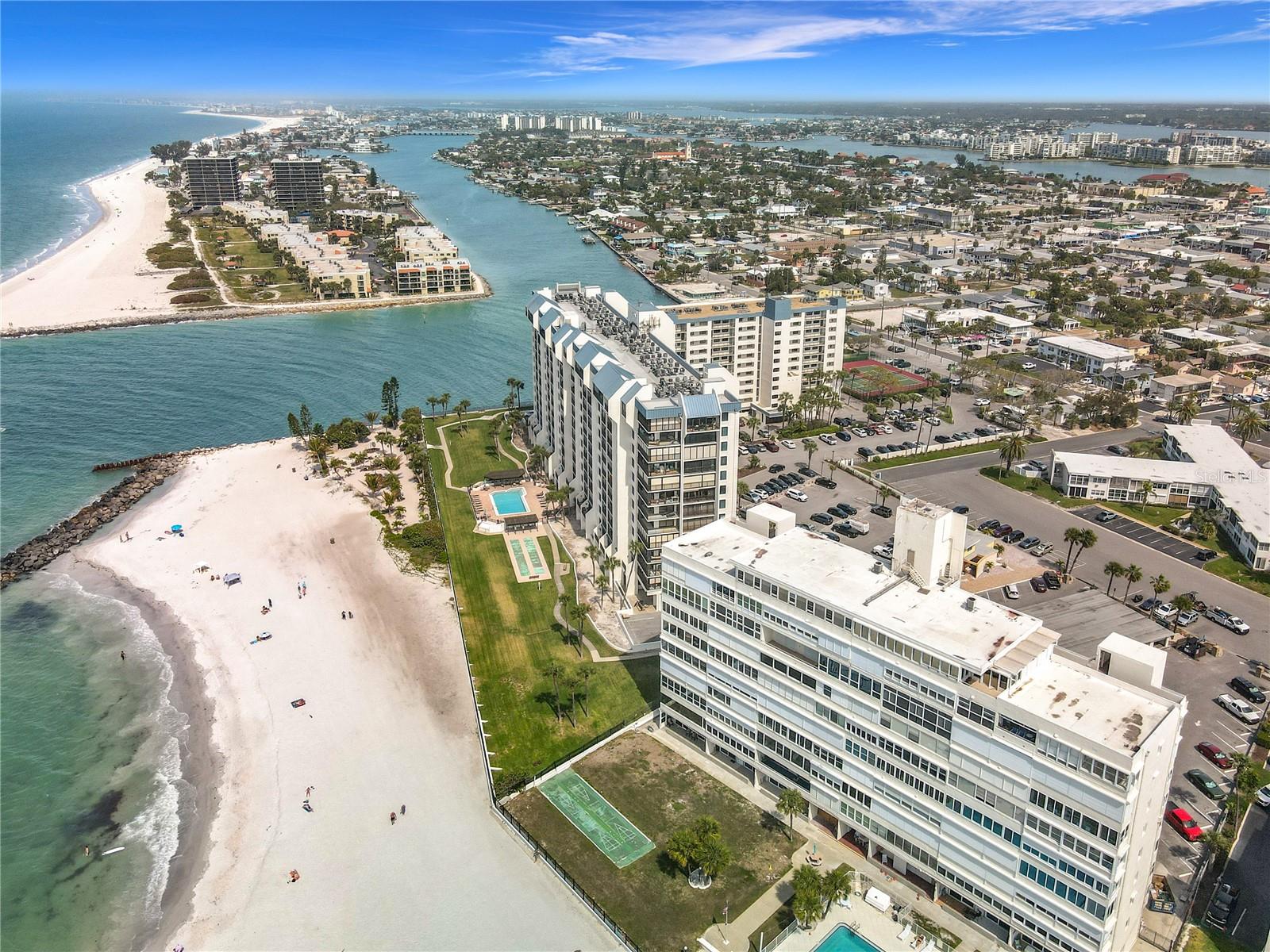 Image 30 of 53 For 7100 Sunset Way 801