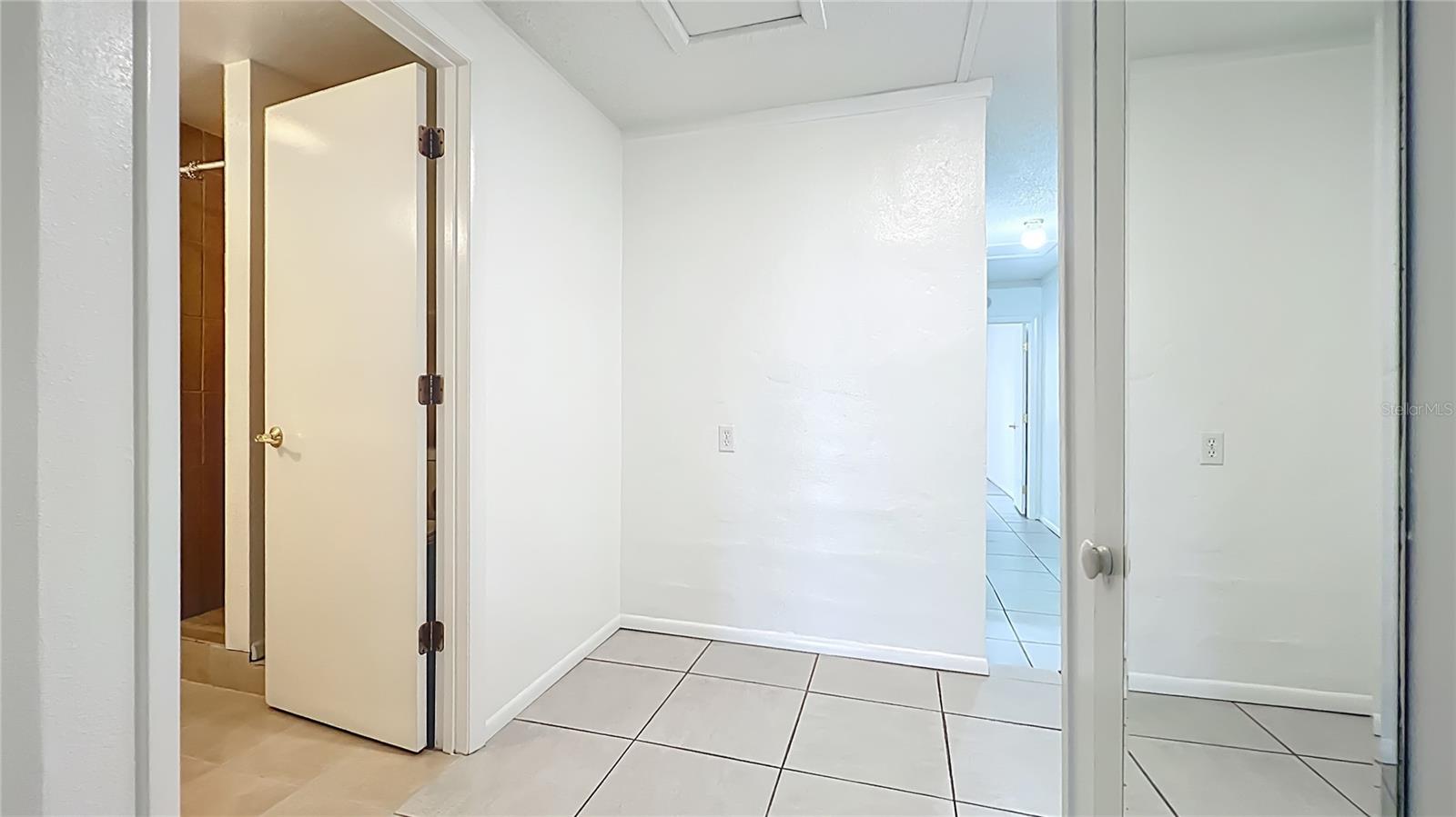 Image 31 of 50 For 5110 Old Cheney Highway A