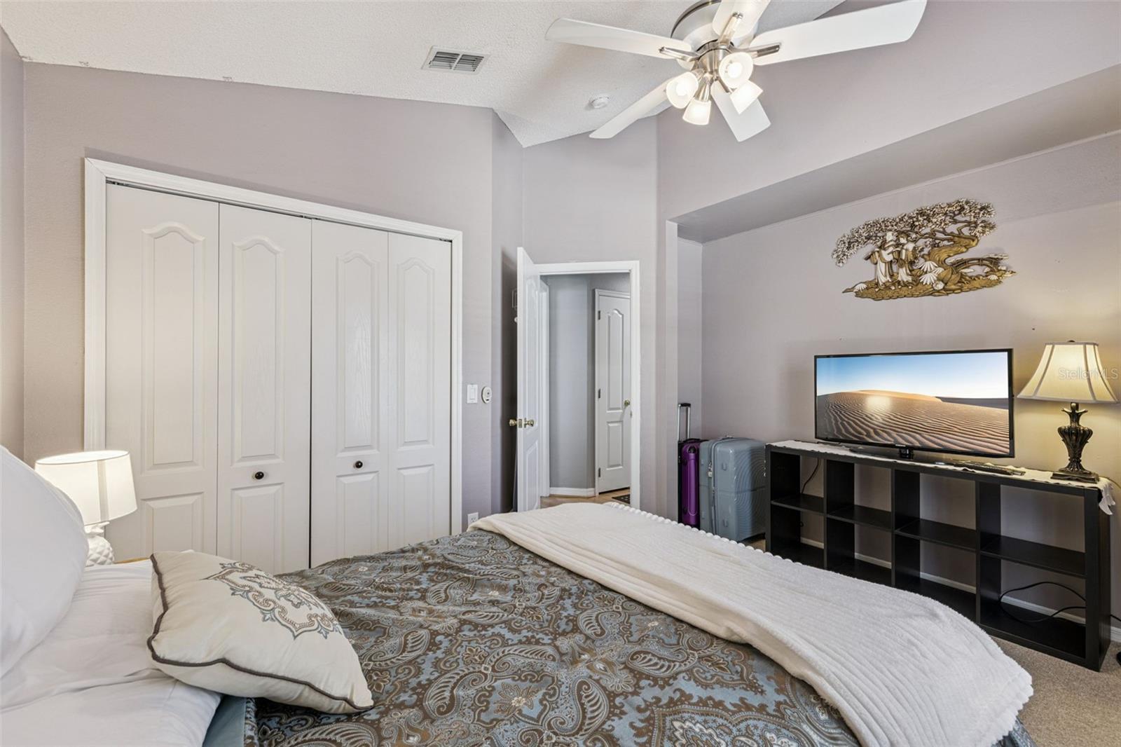 Image 19 of 40 For 1102 Royal Saint George Drive