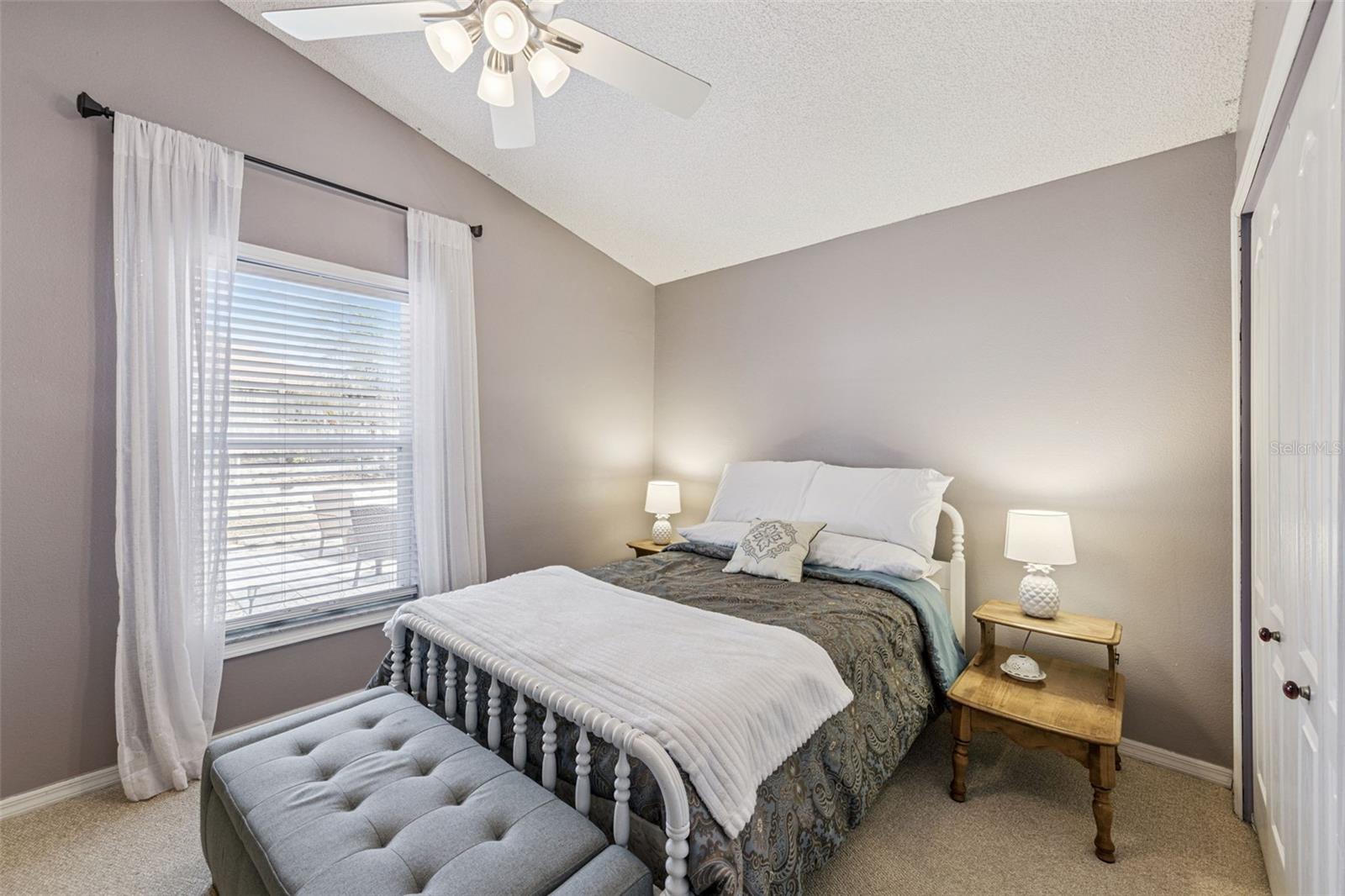 Image 20 of 40 For 1102 Royal Saint George Drive