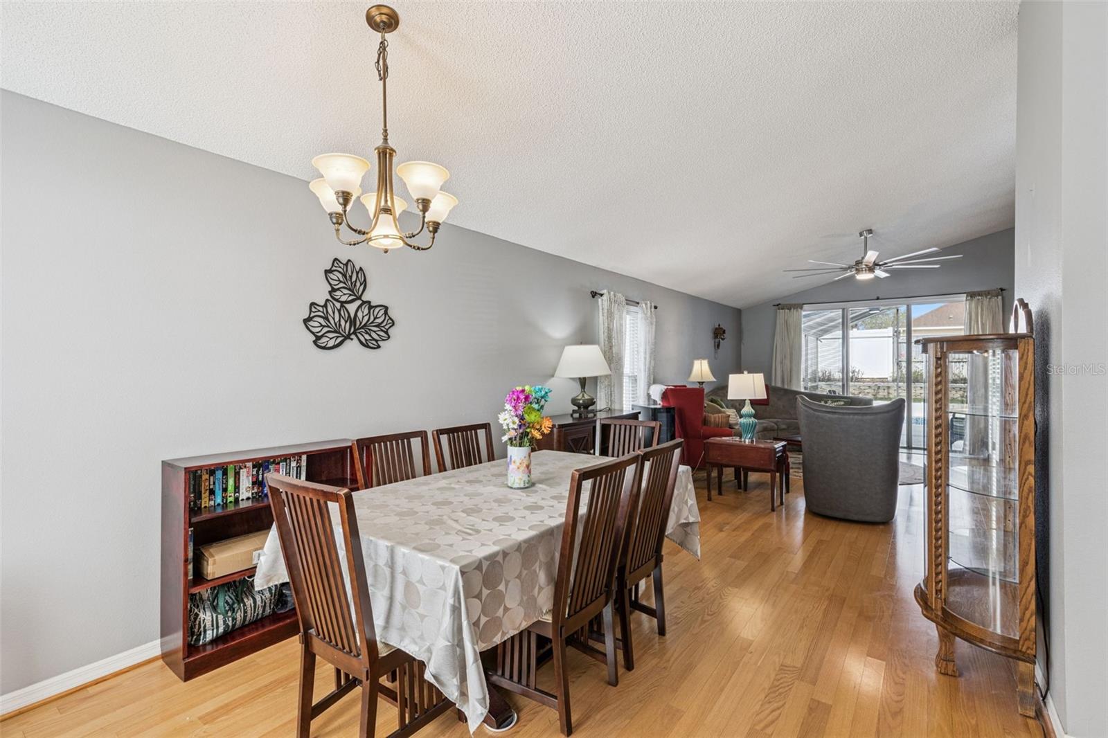 Image 4 of 40 For 1102 Royal Saint George Drive