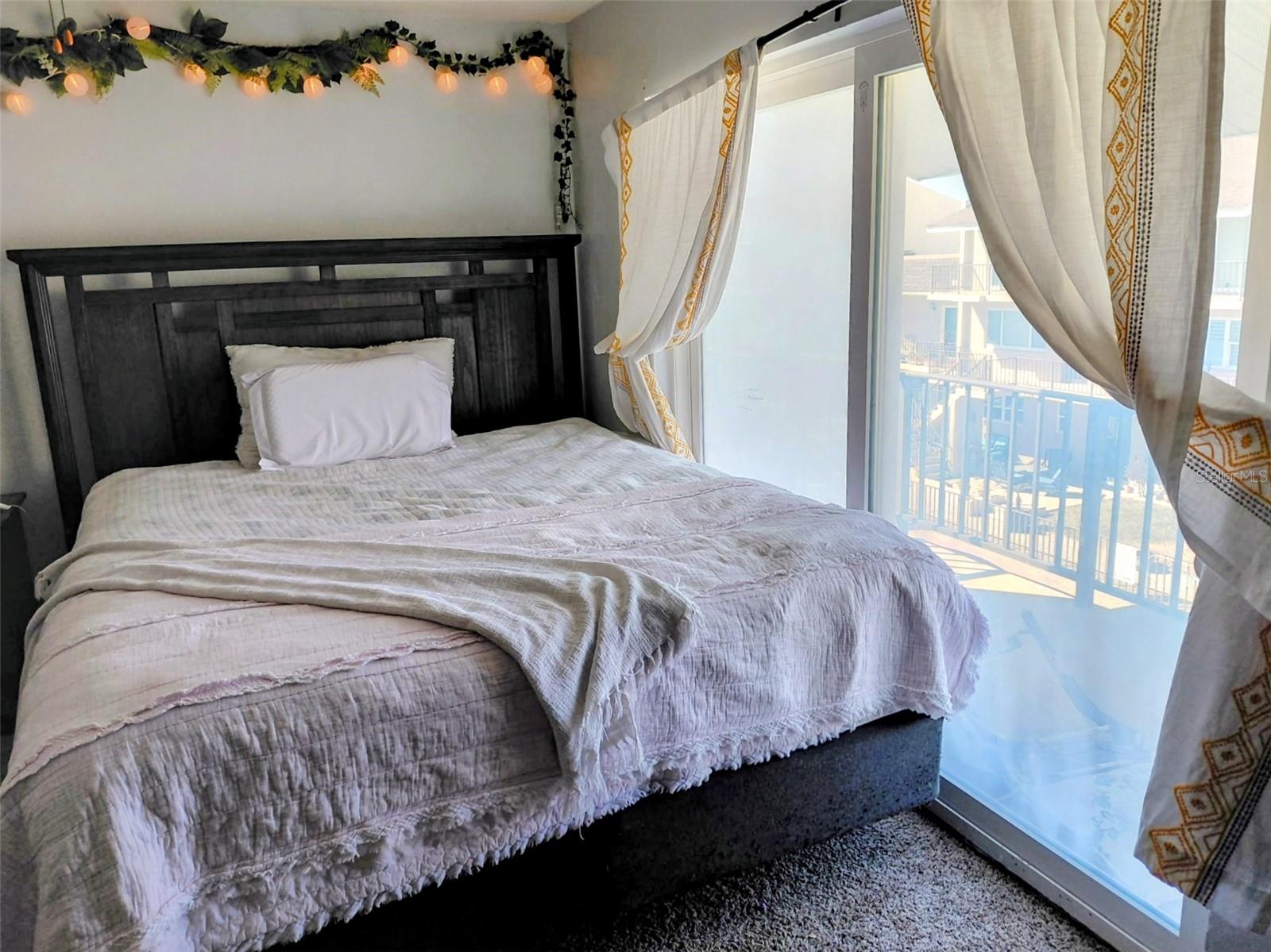 Image 8 of 15 For 4454 Atlantic Avenue 2020