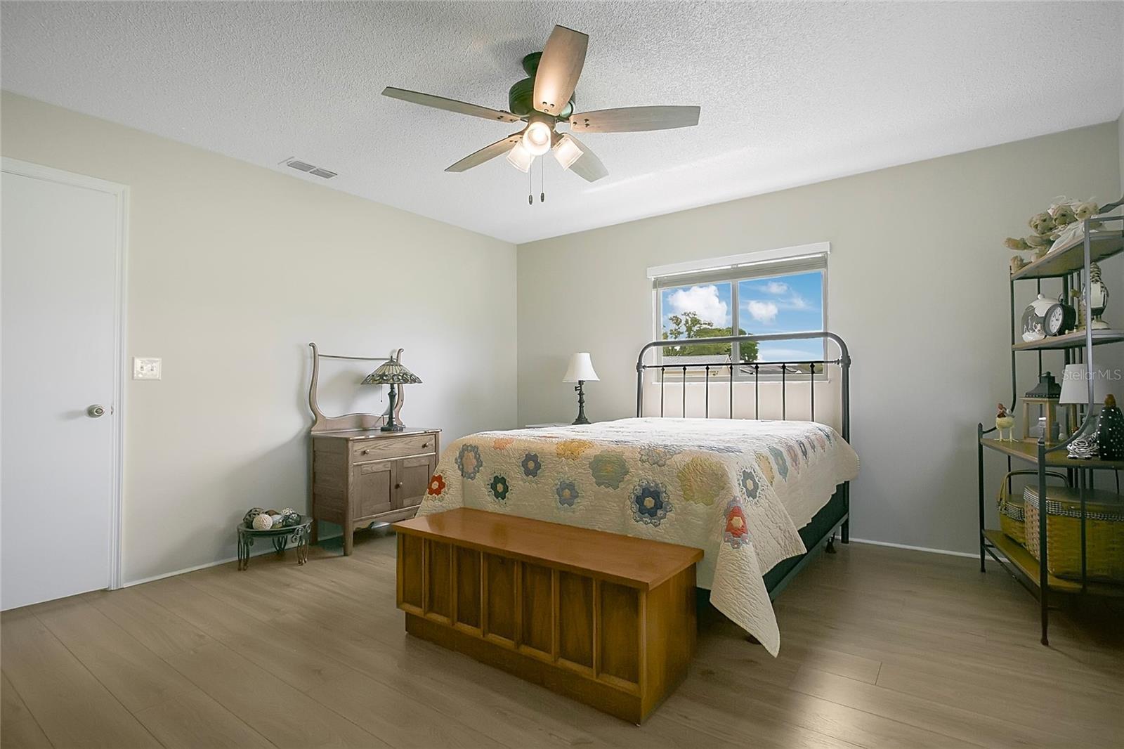 Image 14 of 32 For 10475 178th Street