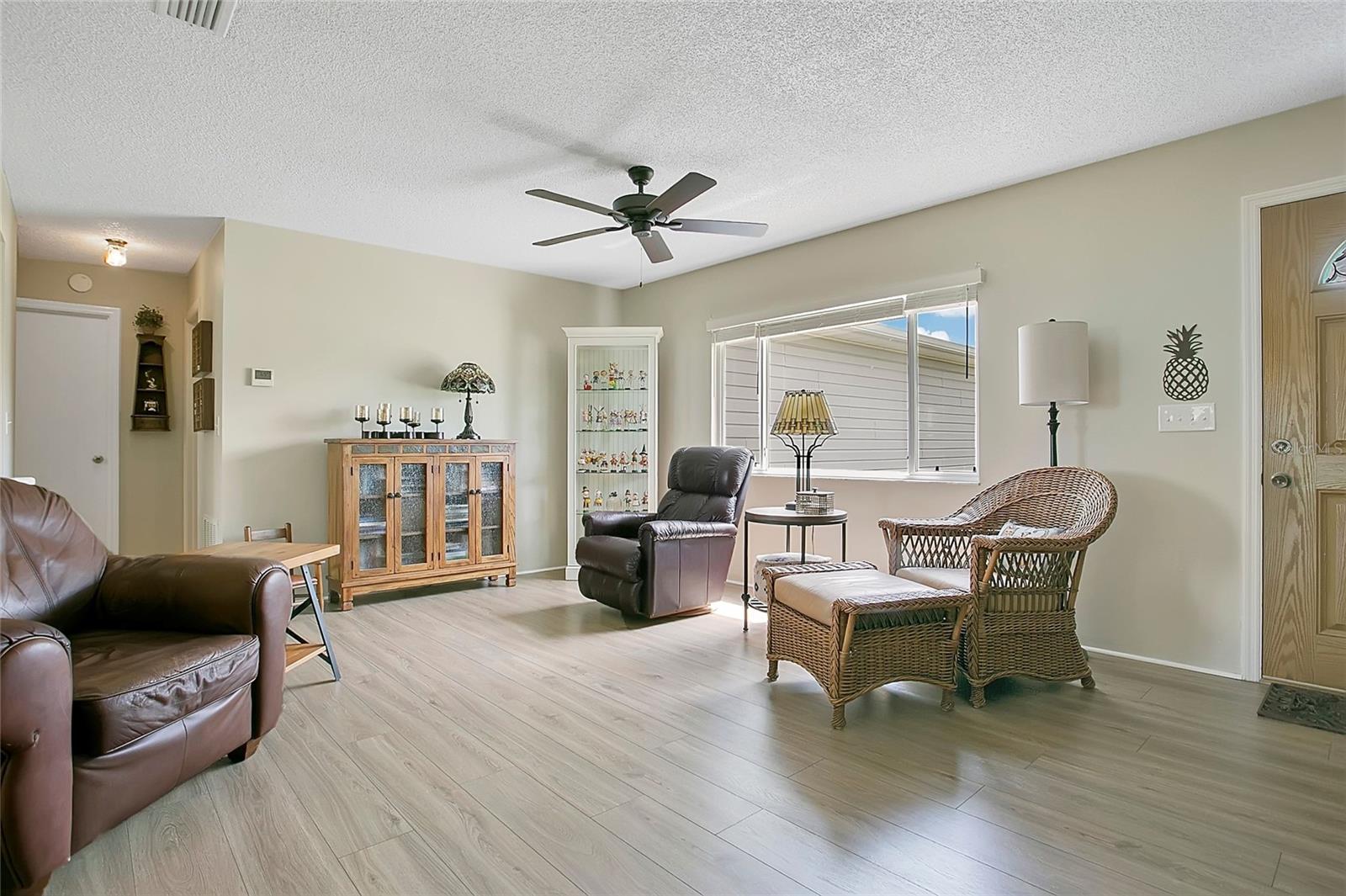 Image 4 of 32 For 10475 178th Street