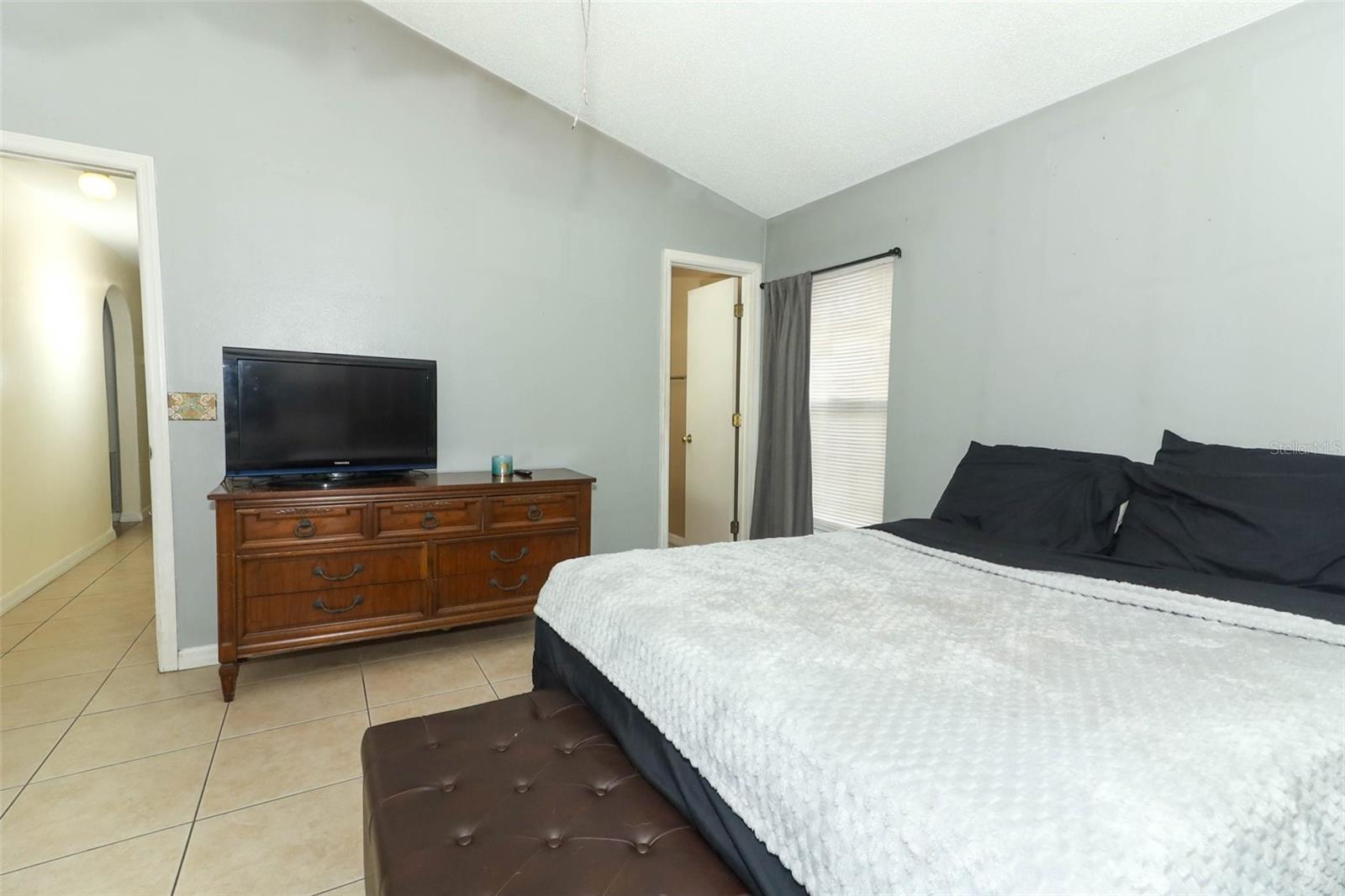 Image 16 of 28 For 519 Beasley Court