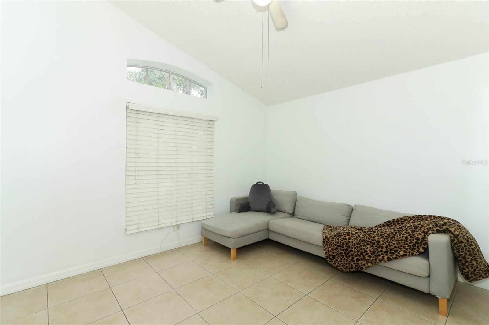 Image 19 of 28 For 519 Beasley Court