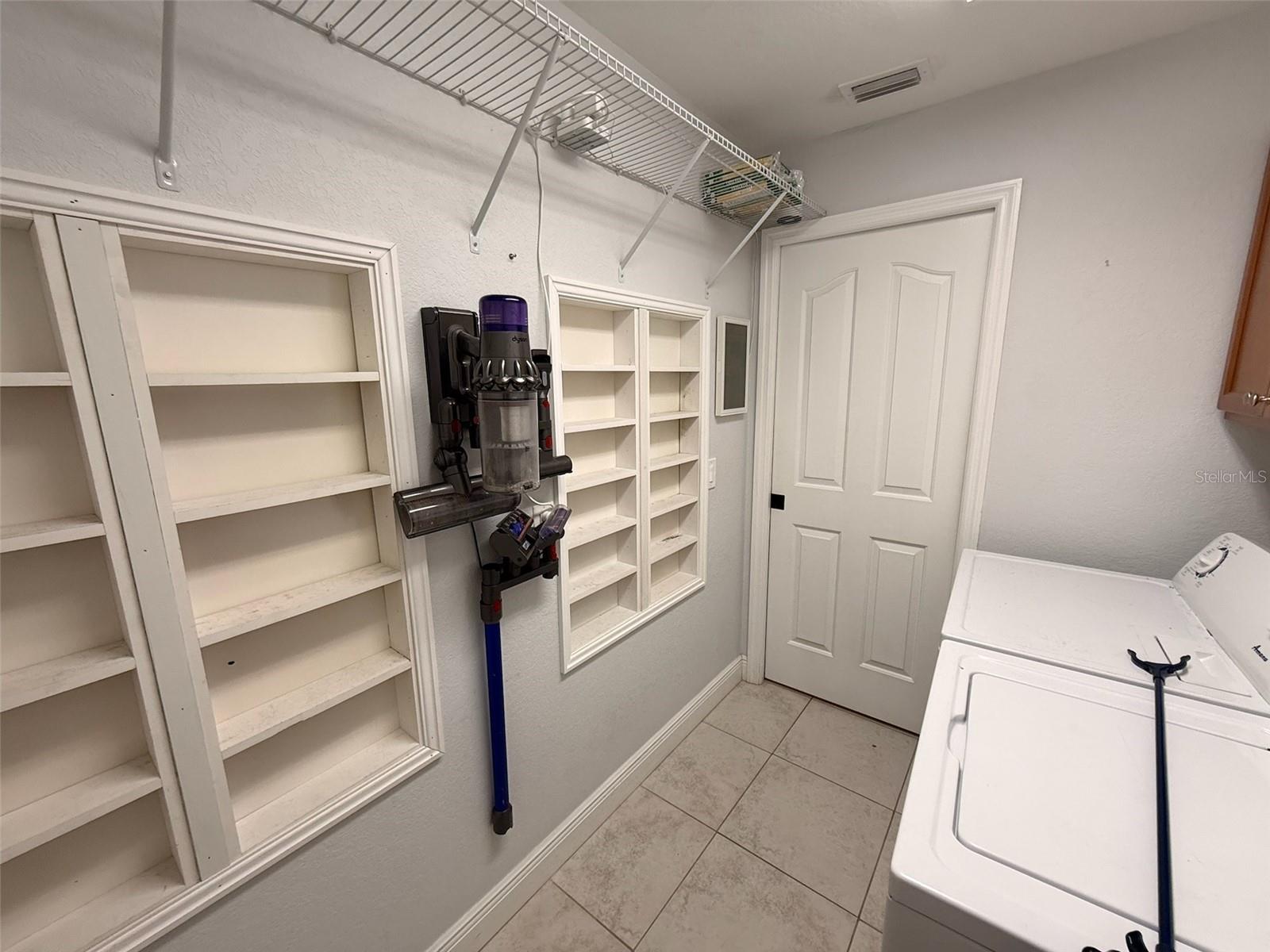 Image 19 of 25 For 3195 Mayflower Terrace