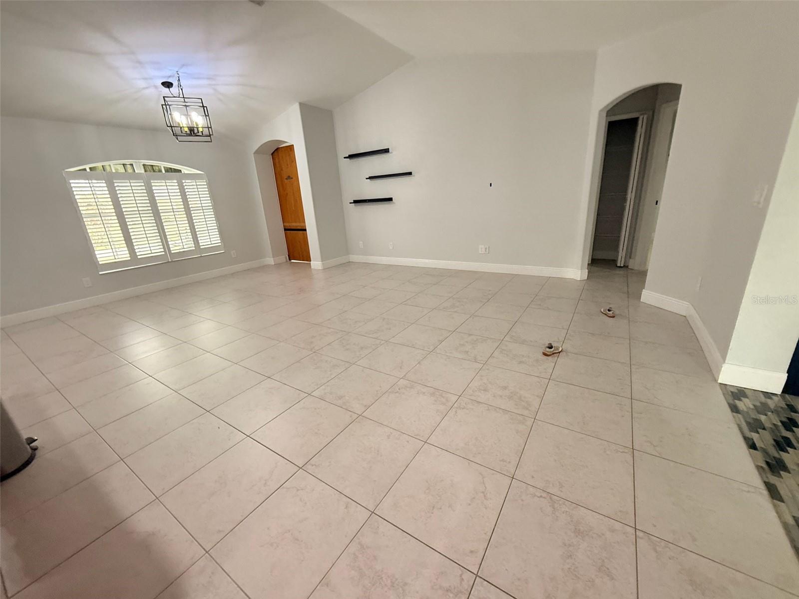 Image 9 of 25 For 3195 Mayflower Terrace