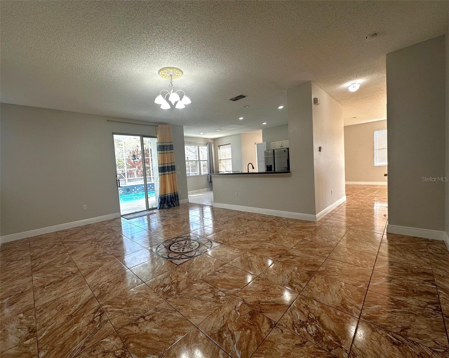 Image 17 of 37 For 1641 Brook Hollow Drive