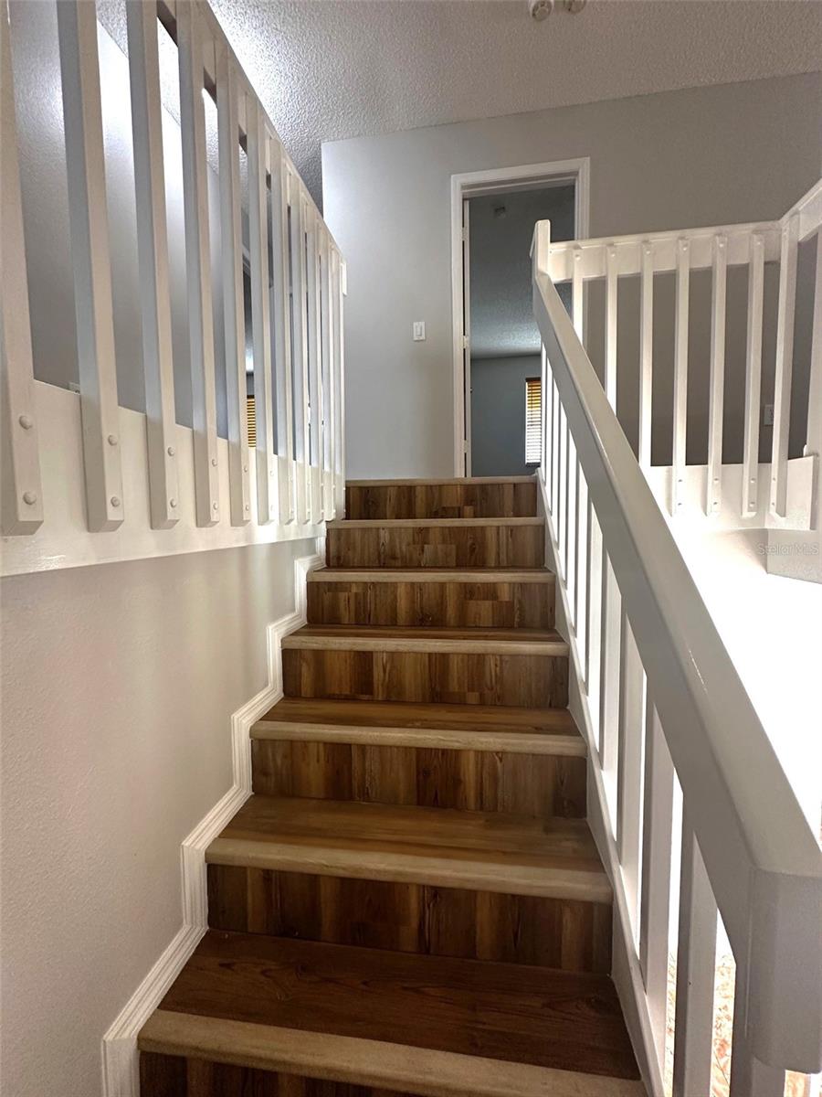 Image 21 of 37 For 1641 Brook Hollow Drive