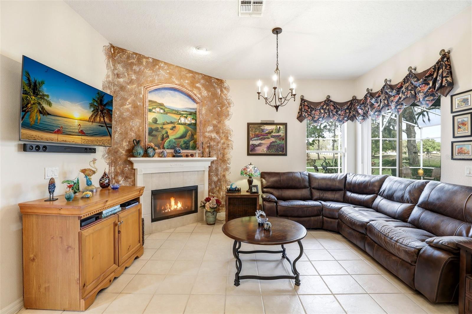 Image 12 of 51 For 829 Pickfair Terrace